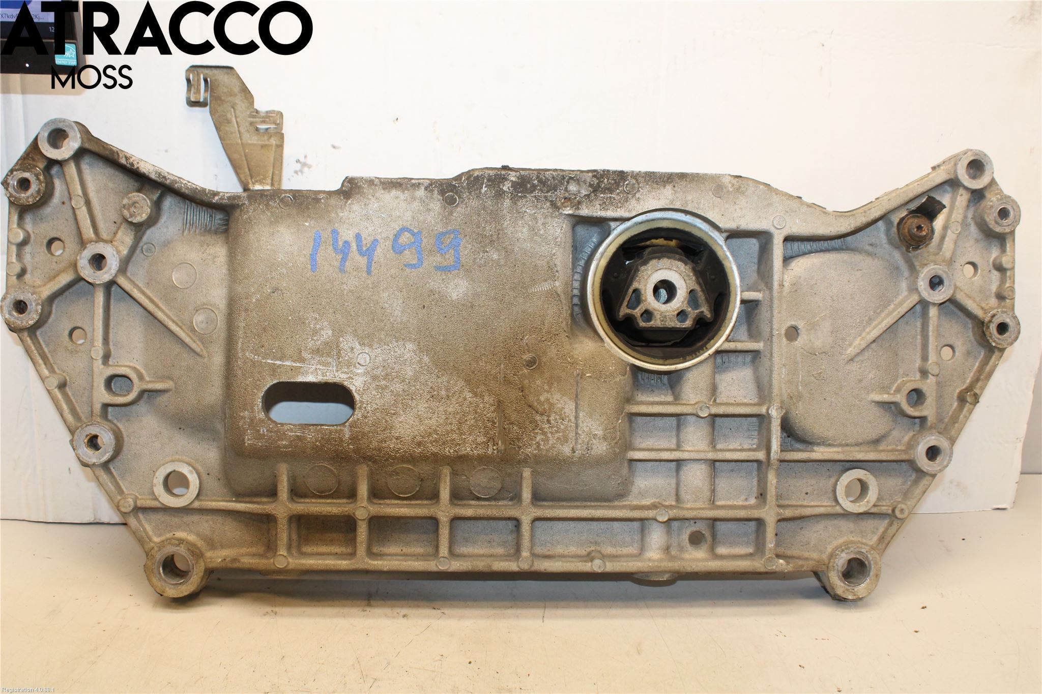 Mercedes-Benz MB E-KLASS (W213) 16-23 Forstillingsbjelke(Tvergående)