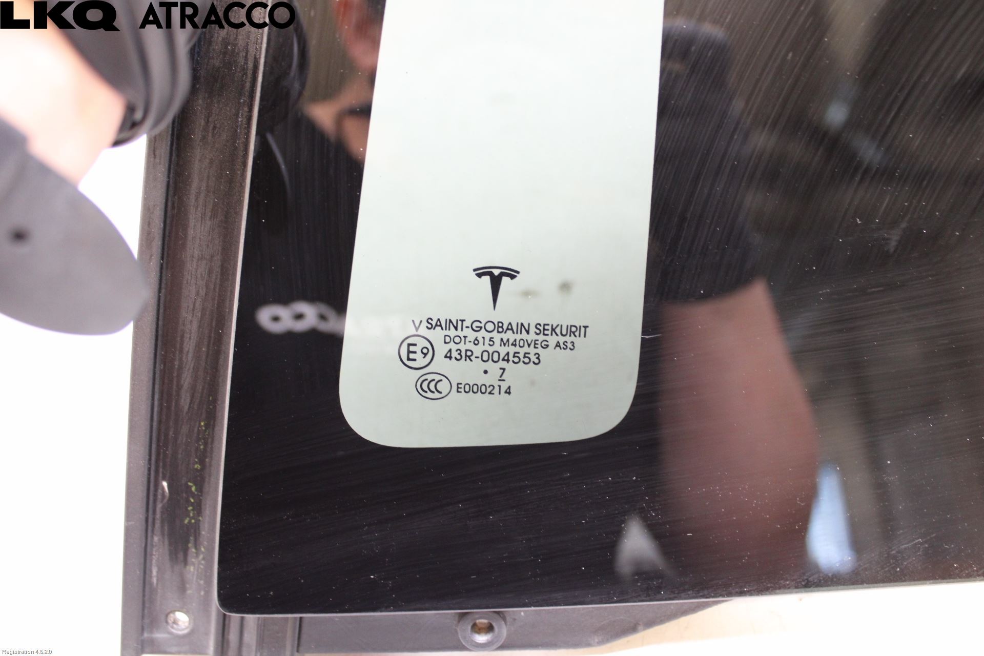 Tesla MODEL X 16- Dørrute Bak Vens Trekant 4D