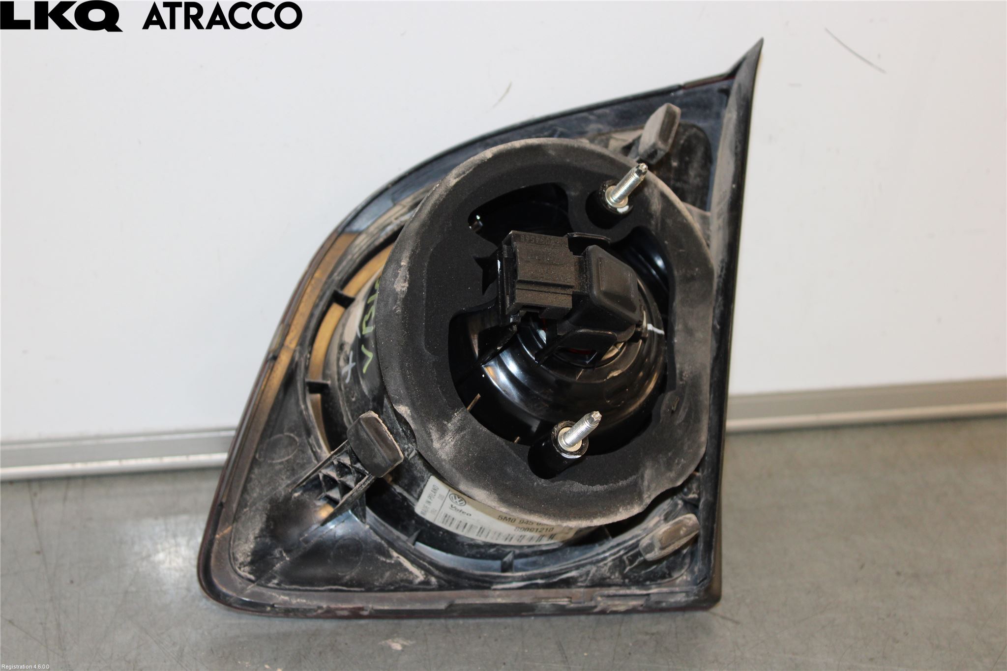 Volkswagen VW GOLF PLUS/CROSS GOLF 04-14 Baklykt Venstre  På Luke(Indre