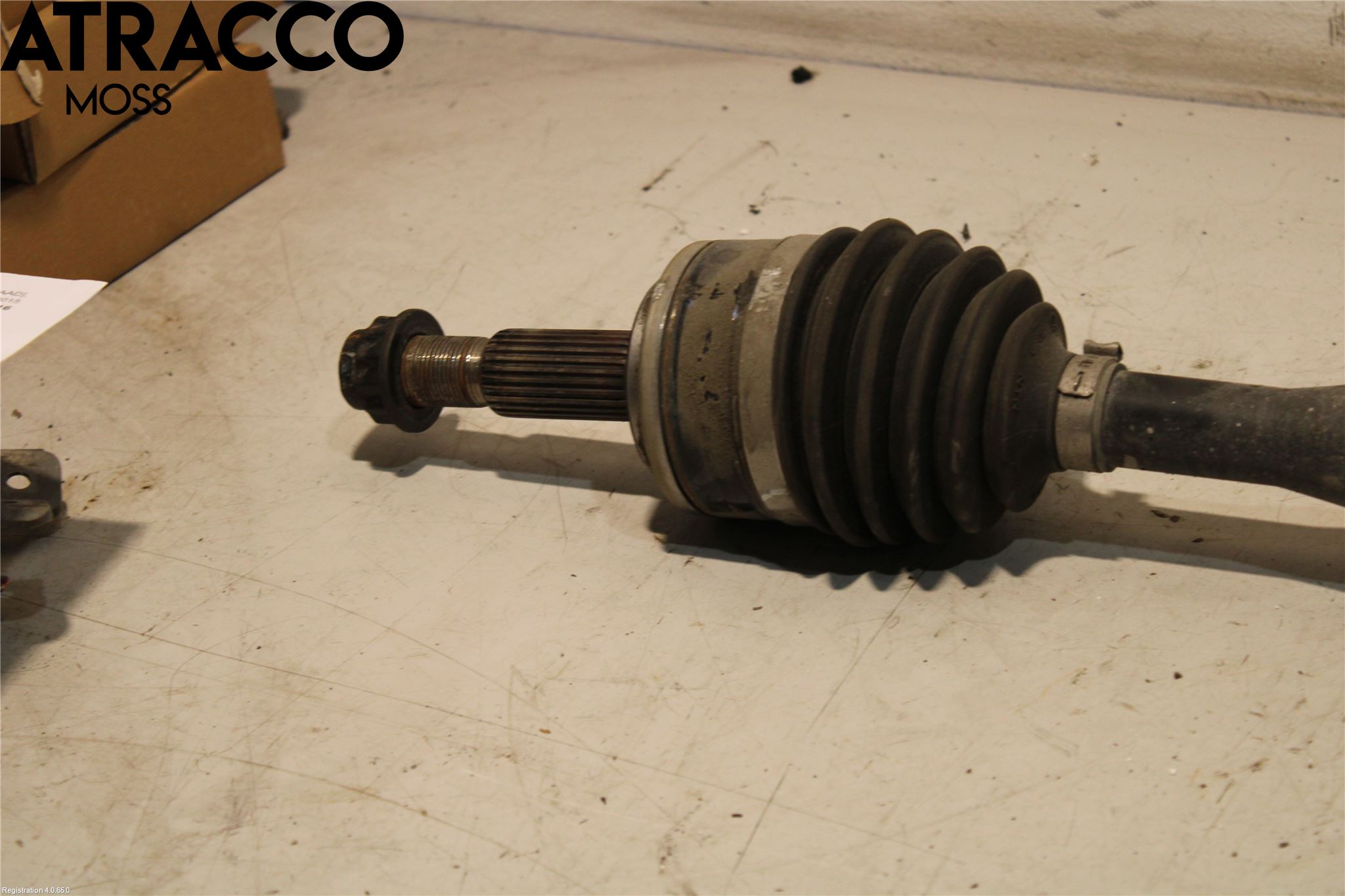 Toyota C-HR 16-23 Drivaksel Foran Kompl Høyre