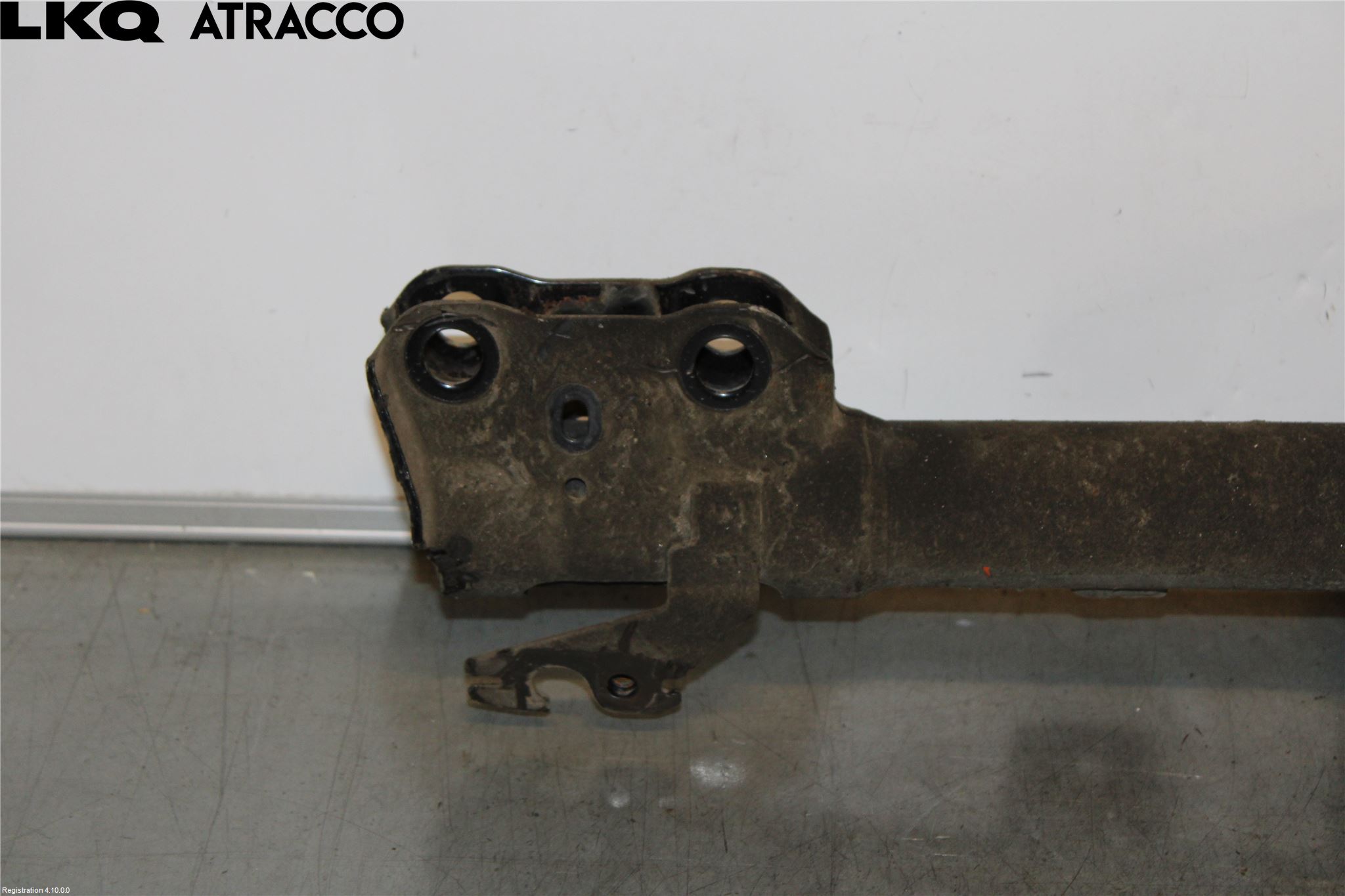 Toyota bZ4X EA10 22- Fjærbein Foran Venstre