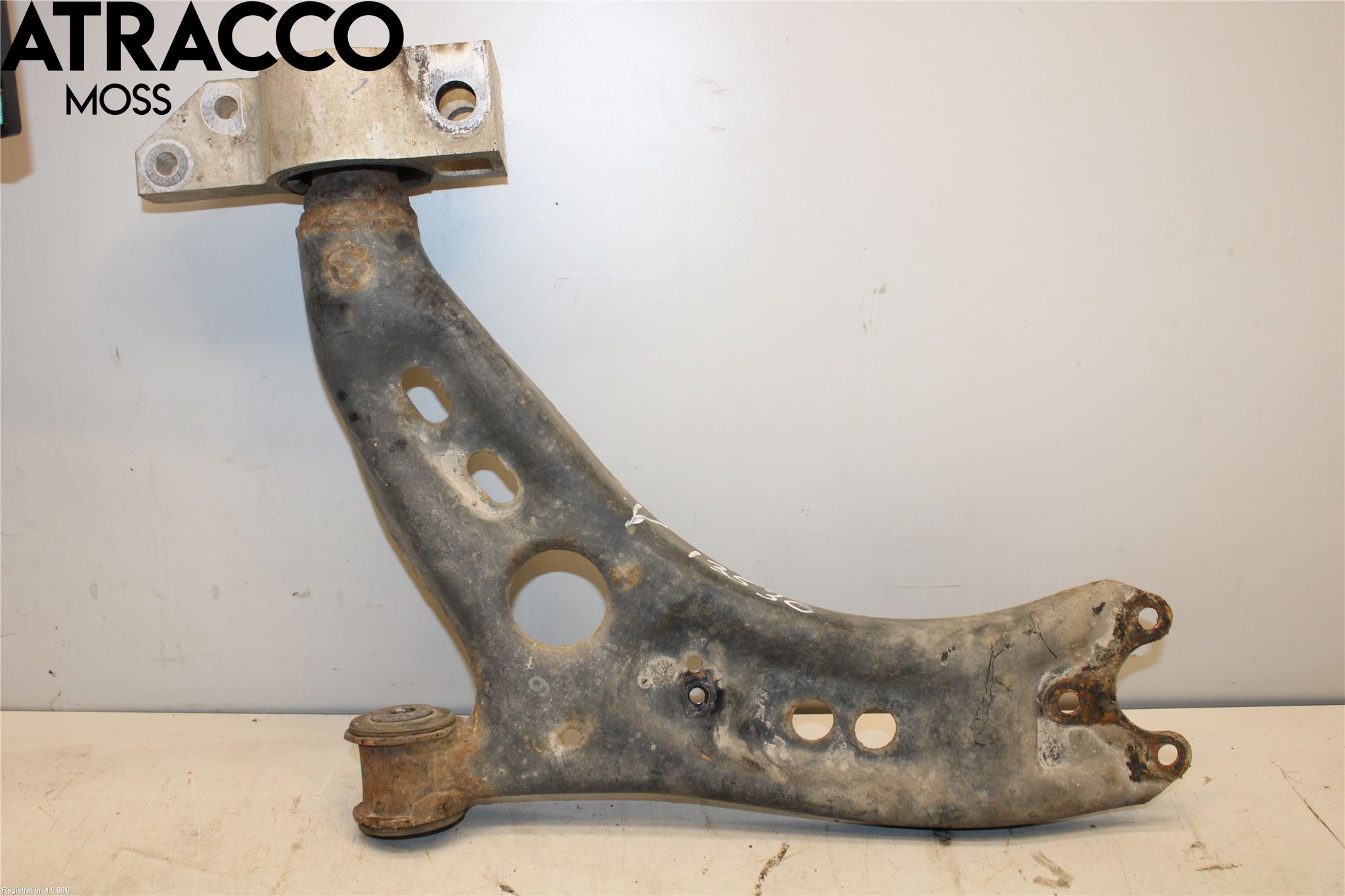 Skoda OCTAVIA (1Z) 05-13 Bærearm Foran Venstre Nedre