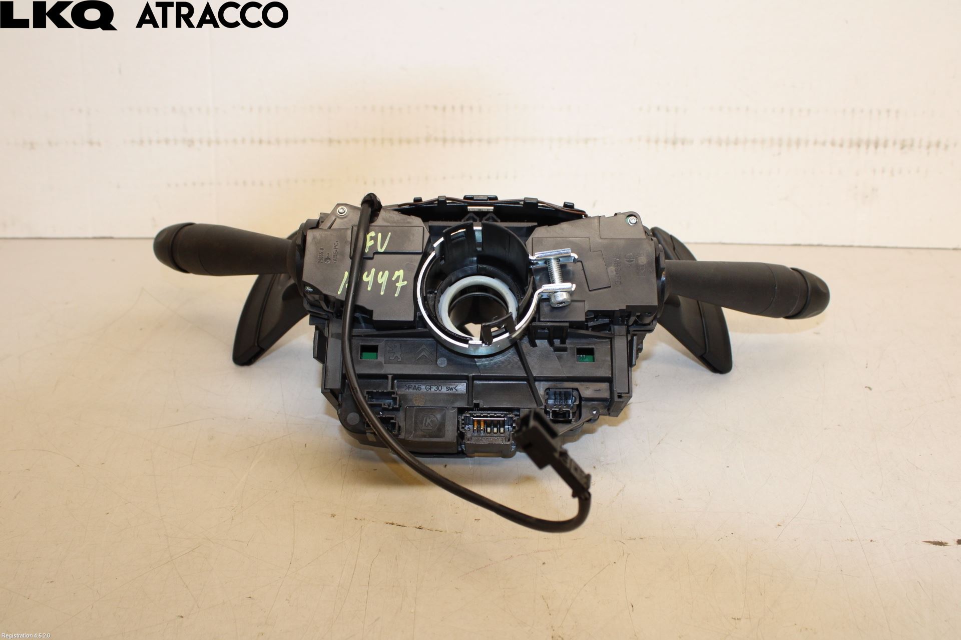 Citroen C4 CACTUS 14-20 Bryter Ratt Kombi H Og V