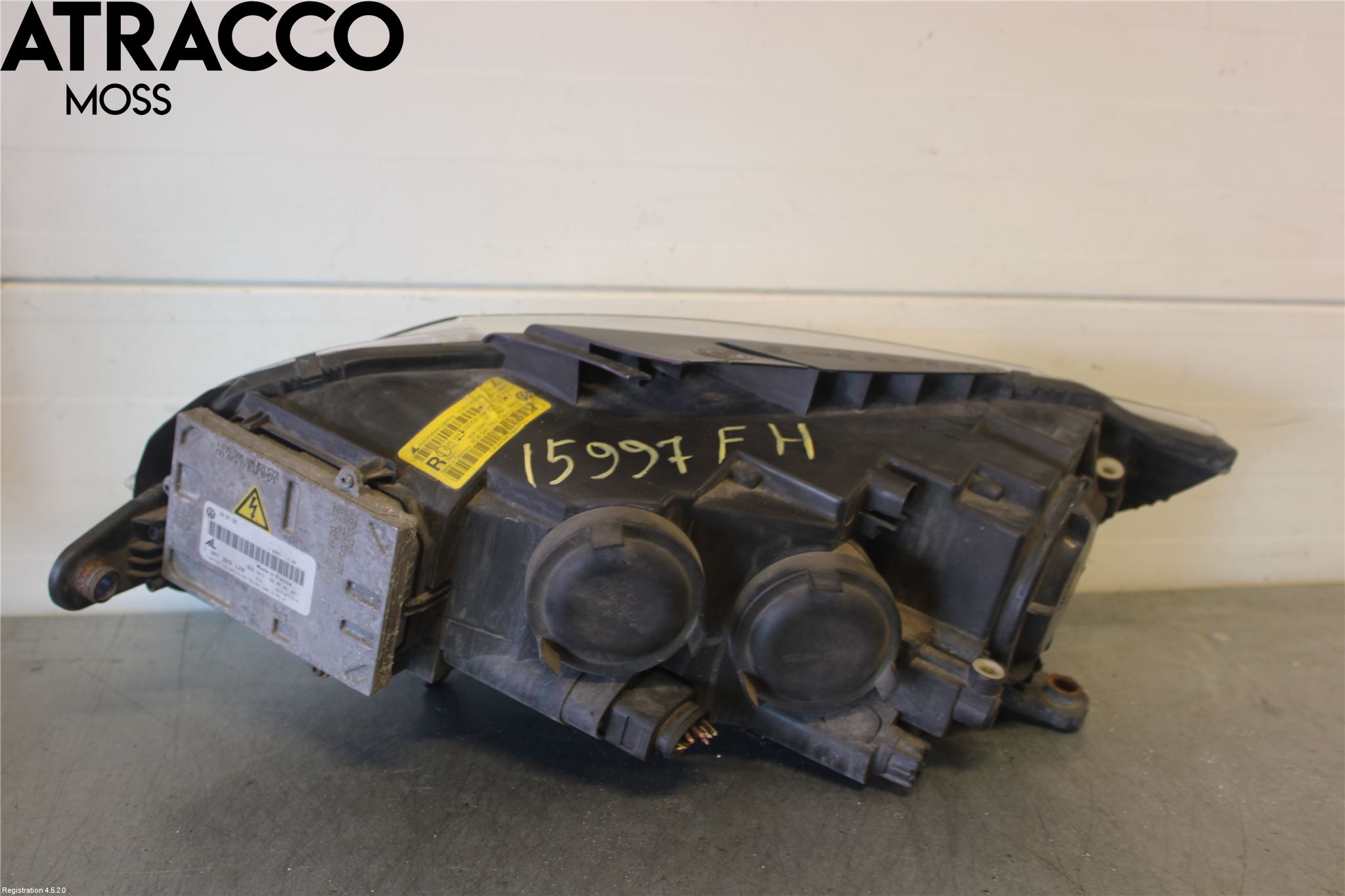 Volkswagen VW PASSAT CC 08-16 Frontlykt Høyre