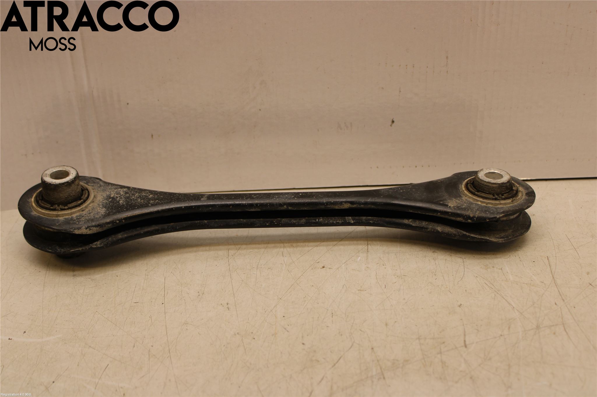 Skoda SUPERB 16-24 Bakaksel Momentstag