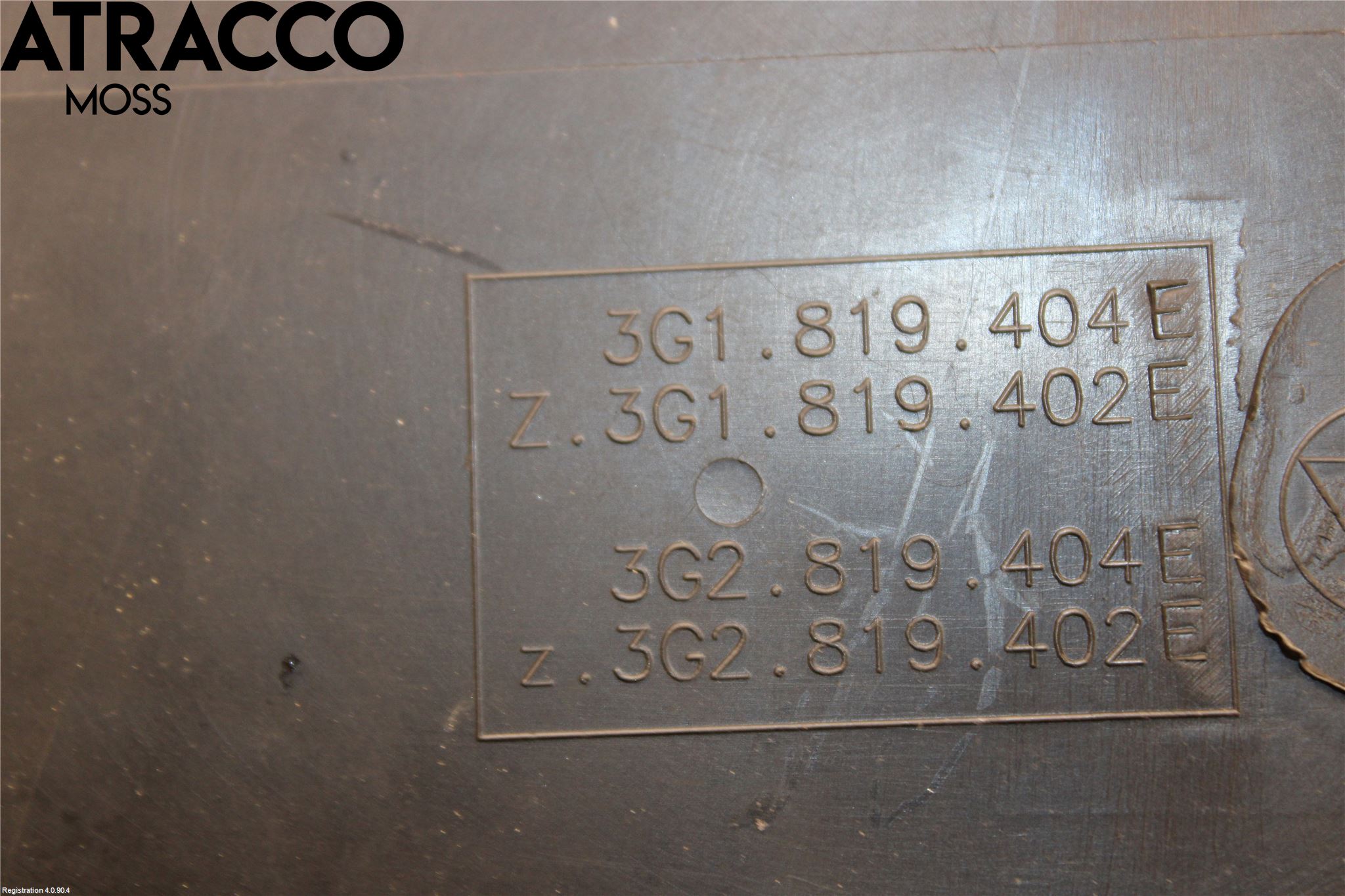 Volkswagen VW PASSAT 20-24 Visker Deksel-Grill-Under Frr