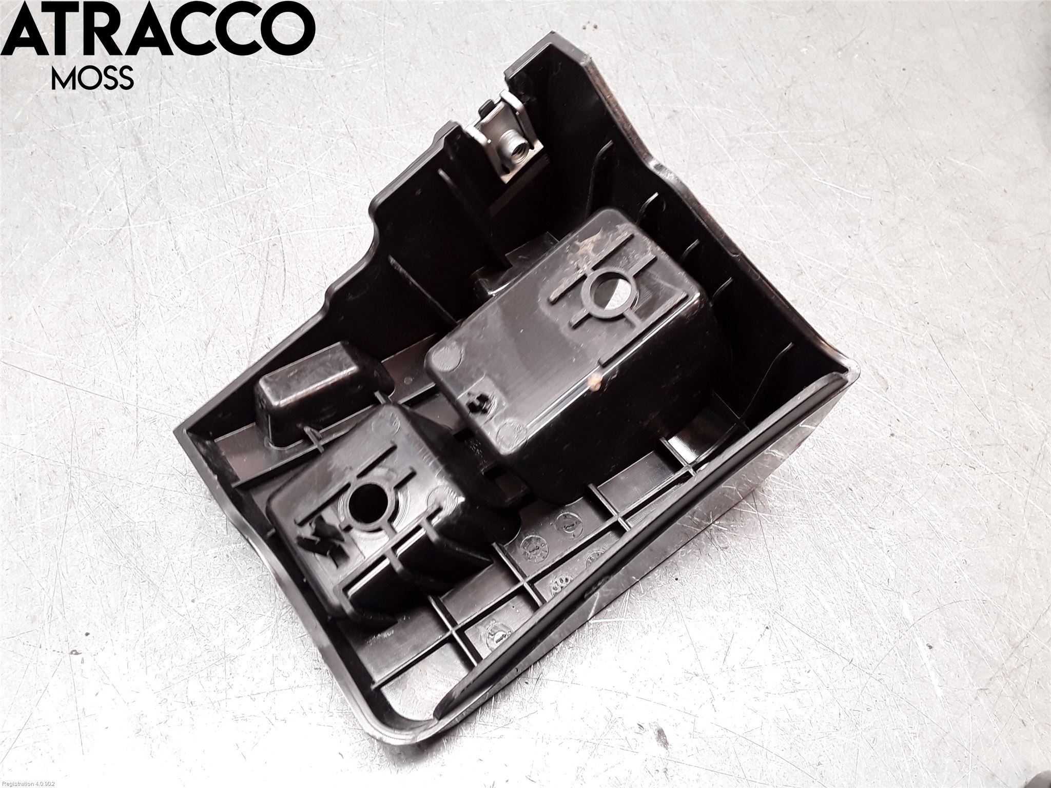 Tesla MODEL Y 21- Støtfanger Bak Hjørne Høyre