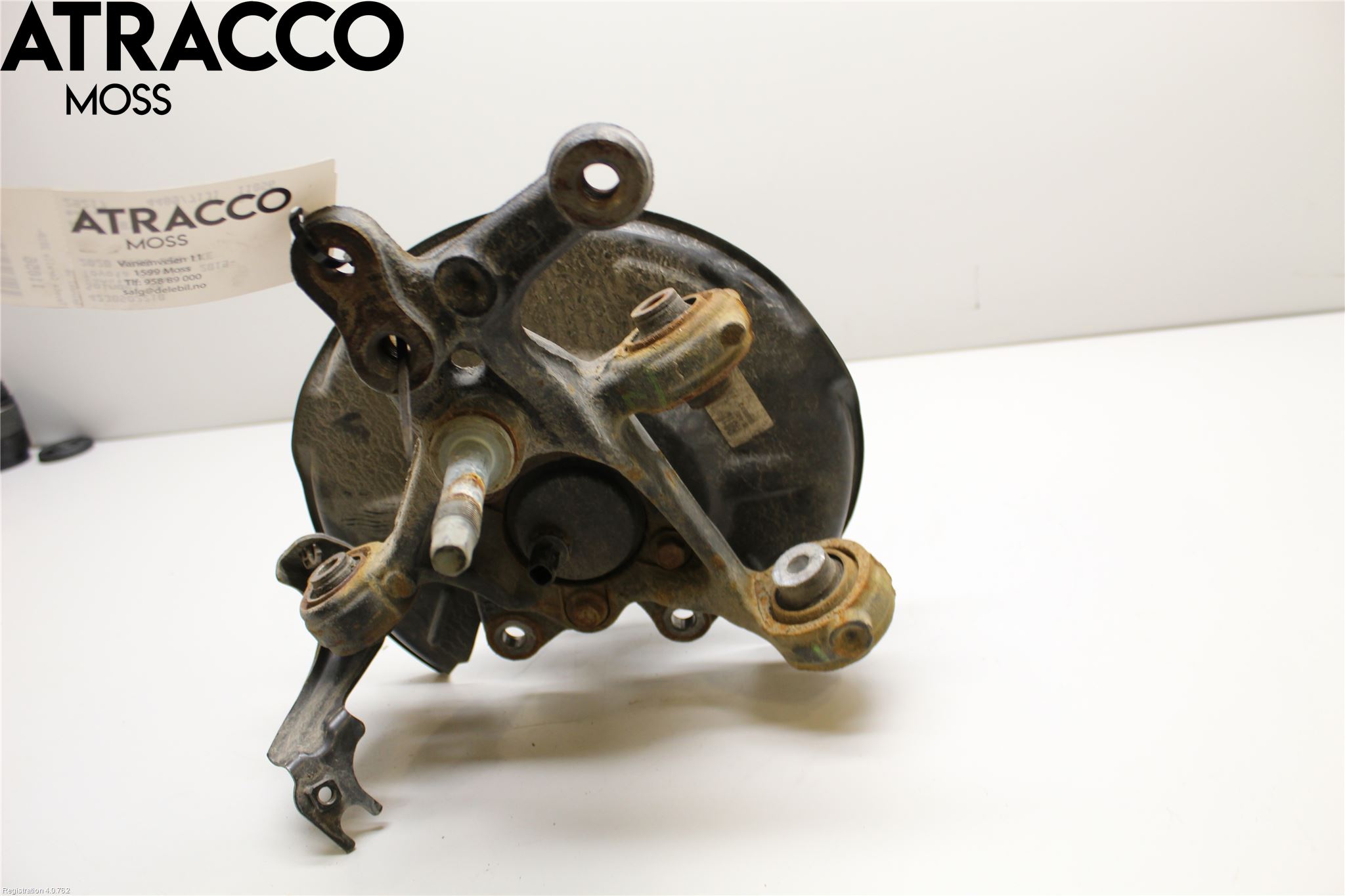 Toyota COROLLA 19- Spindel Vb