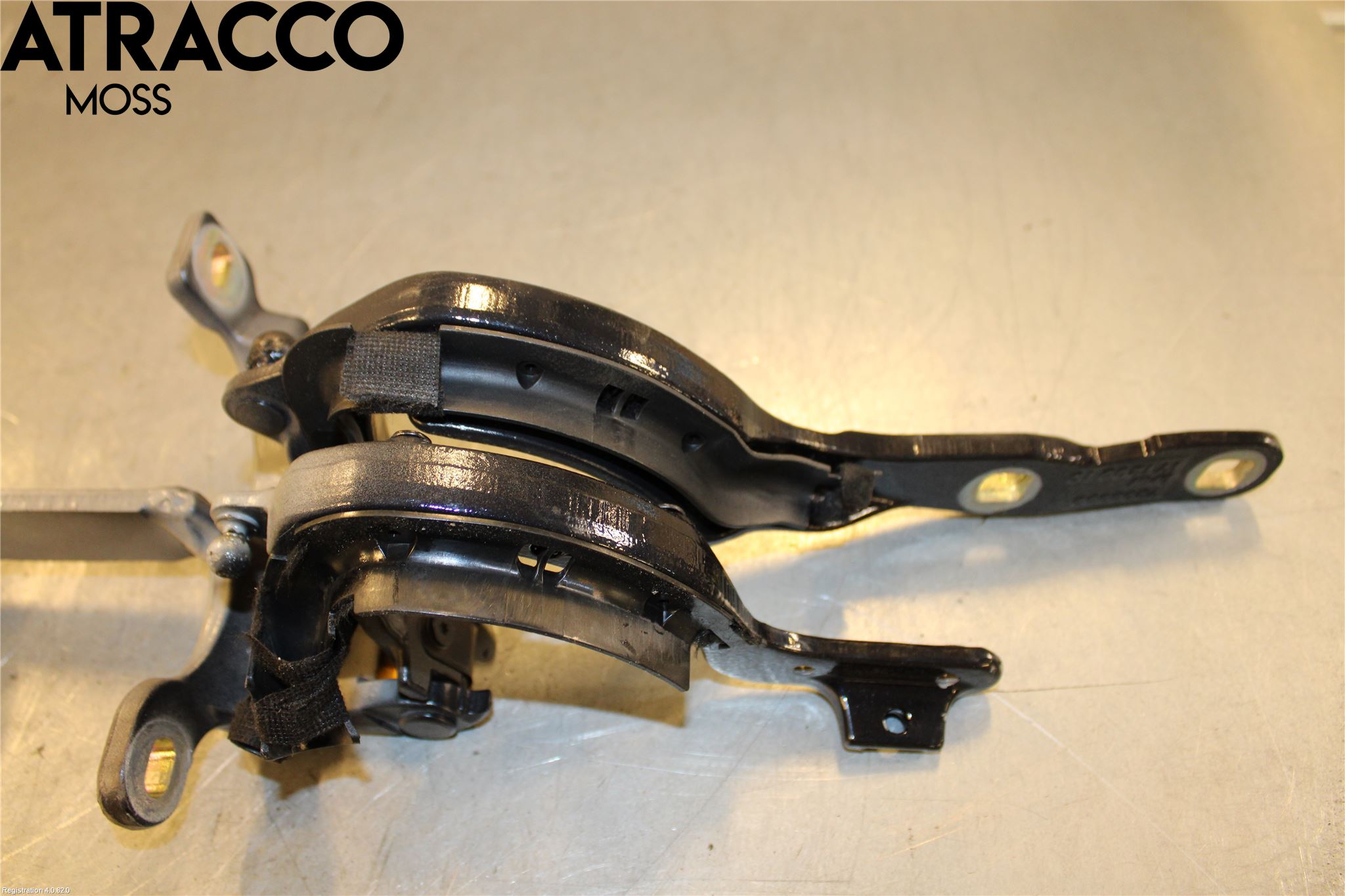 BMW 5 F10/F11/F18 09-17 Bakluke Hengsel Venstre