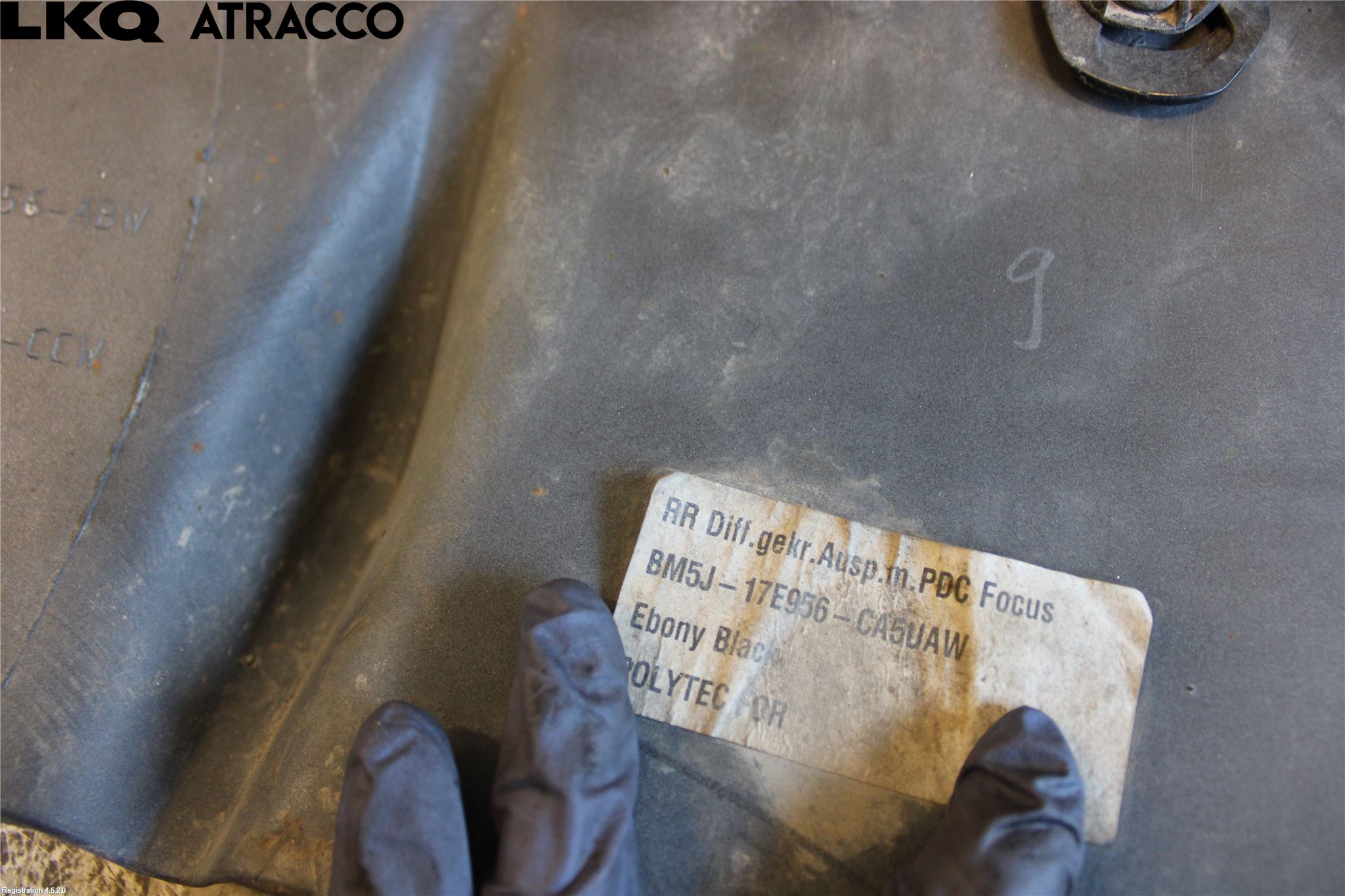 Ford FOCUS 15-18 Støtfanger Bak Midt Del