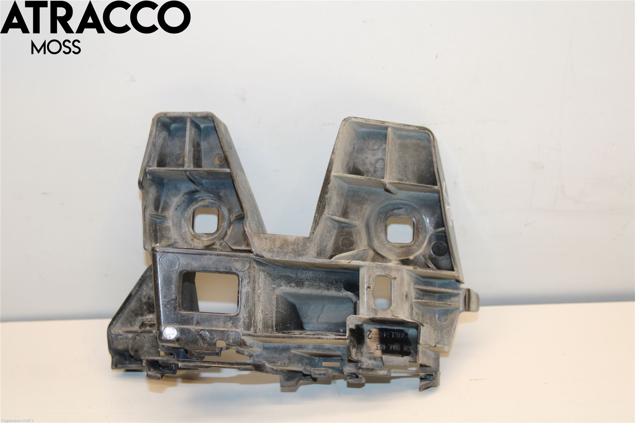 Volkswagen VW PASSAT 15-19 Støtfangerfeste Bak Venstre