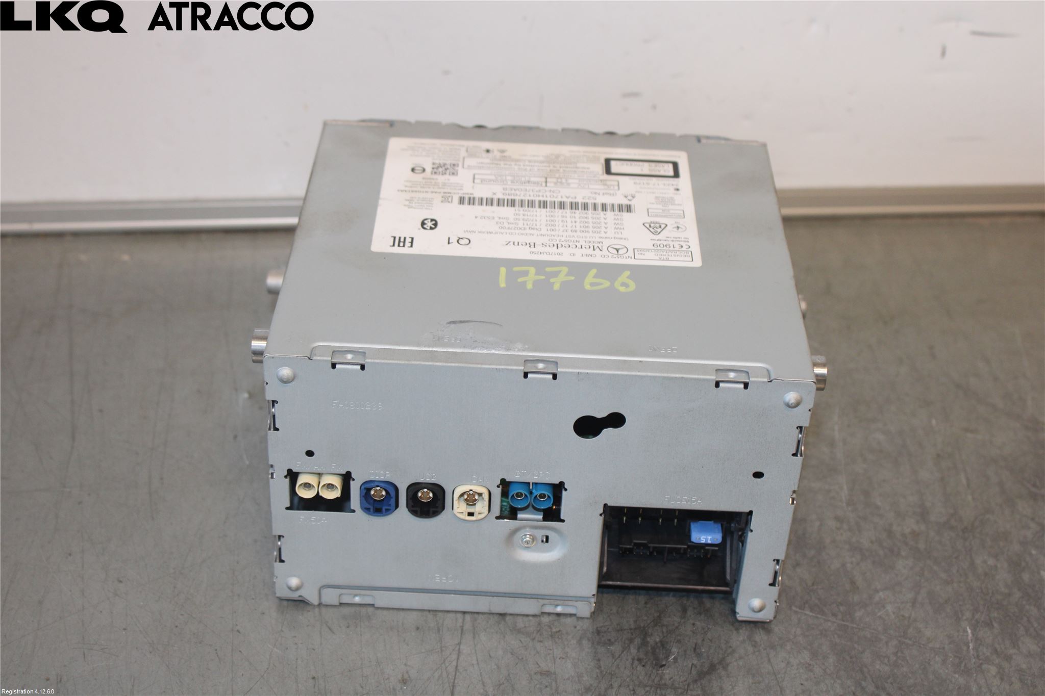 Mercedes-Benz MB C-KLASS (W205) 14-21 Stereo Radio Med Cd