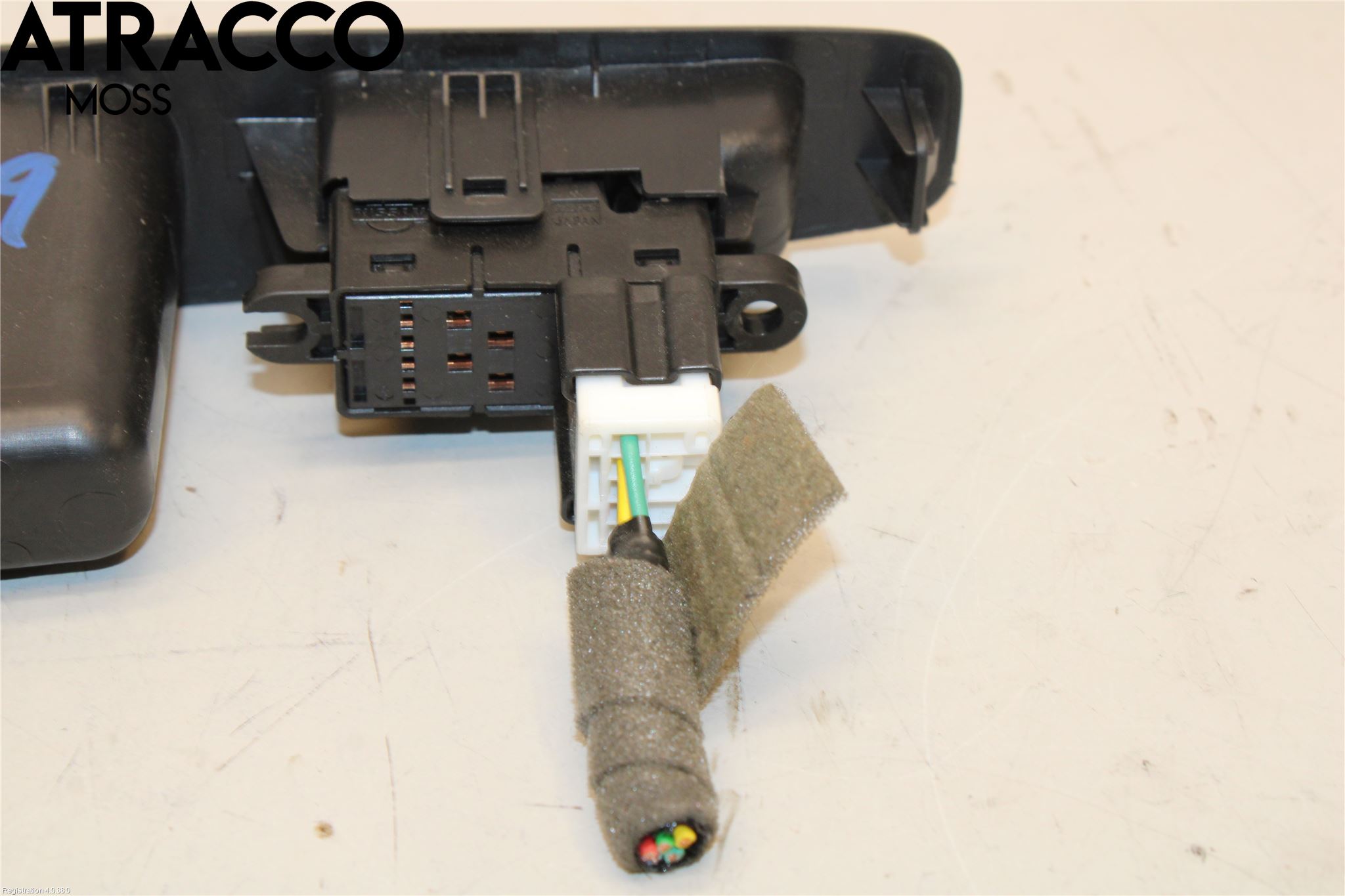 Nissan QASHQAI   07-10 Bryter Vindusheis