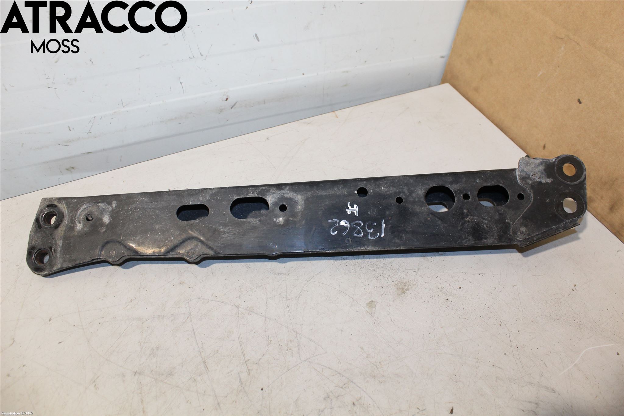 Toyota PRIUS+ ZVW40 12-20 Frontplate Øvre