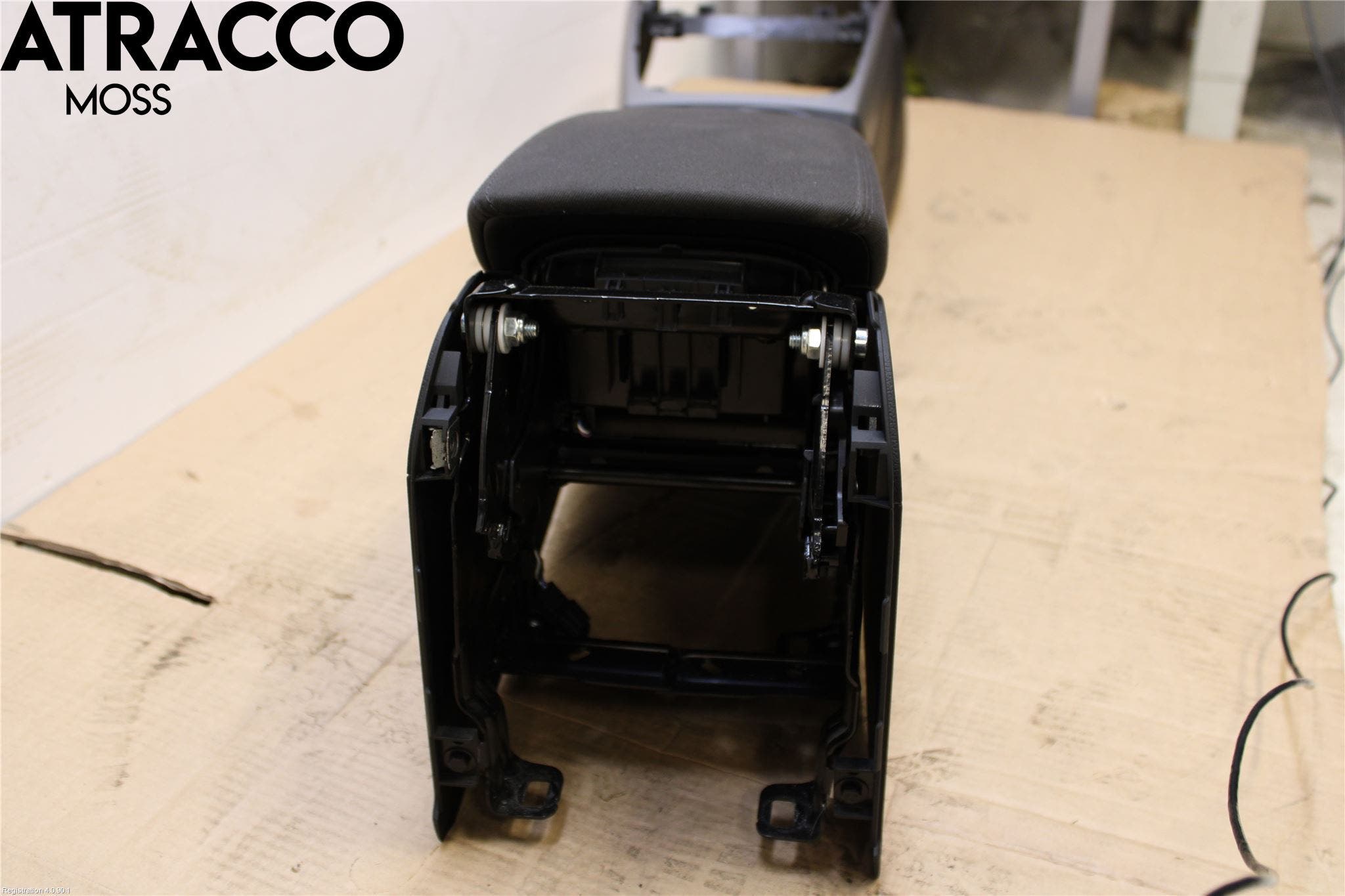 Audi A4 12-15 Instrumentkonsoll Gulv