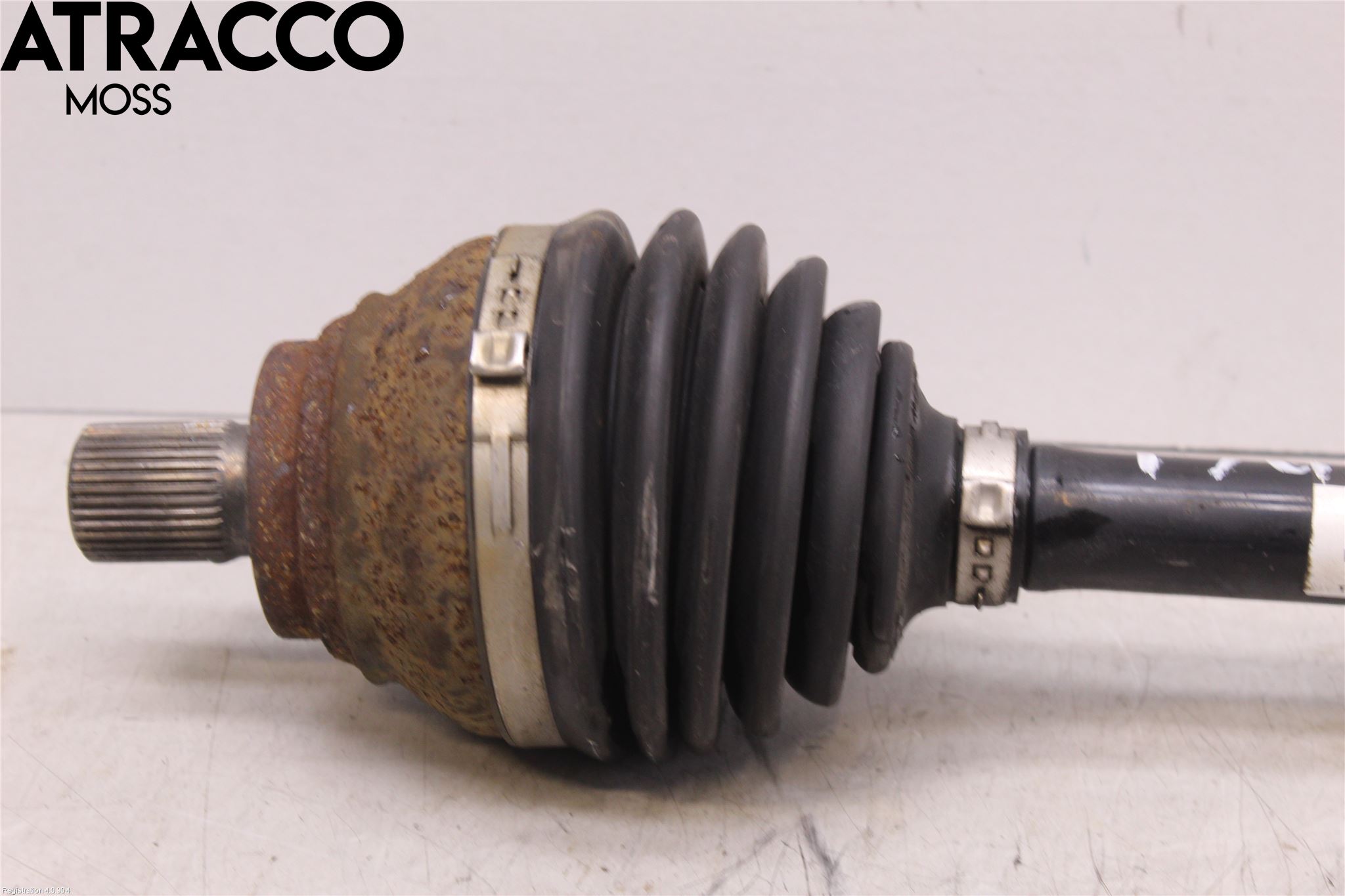 Volkswagen VW PASSAT 20-24 Drivaksel Foran Kompl Venstre