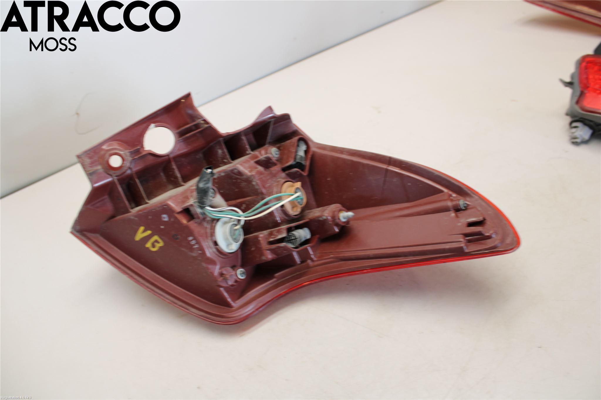 Toyota RAV4 13-18 Baklykt Venstre  På Luke(Indre