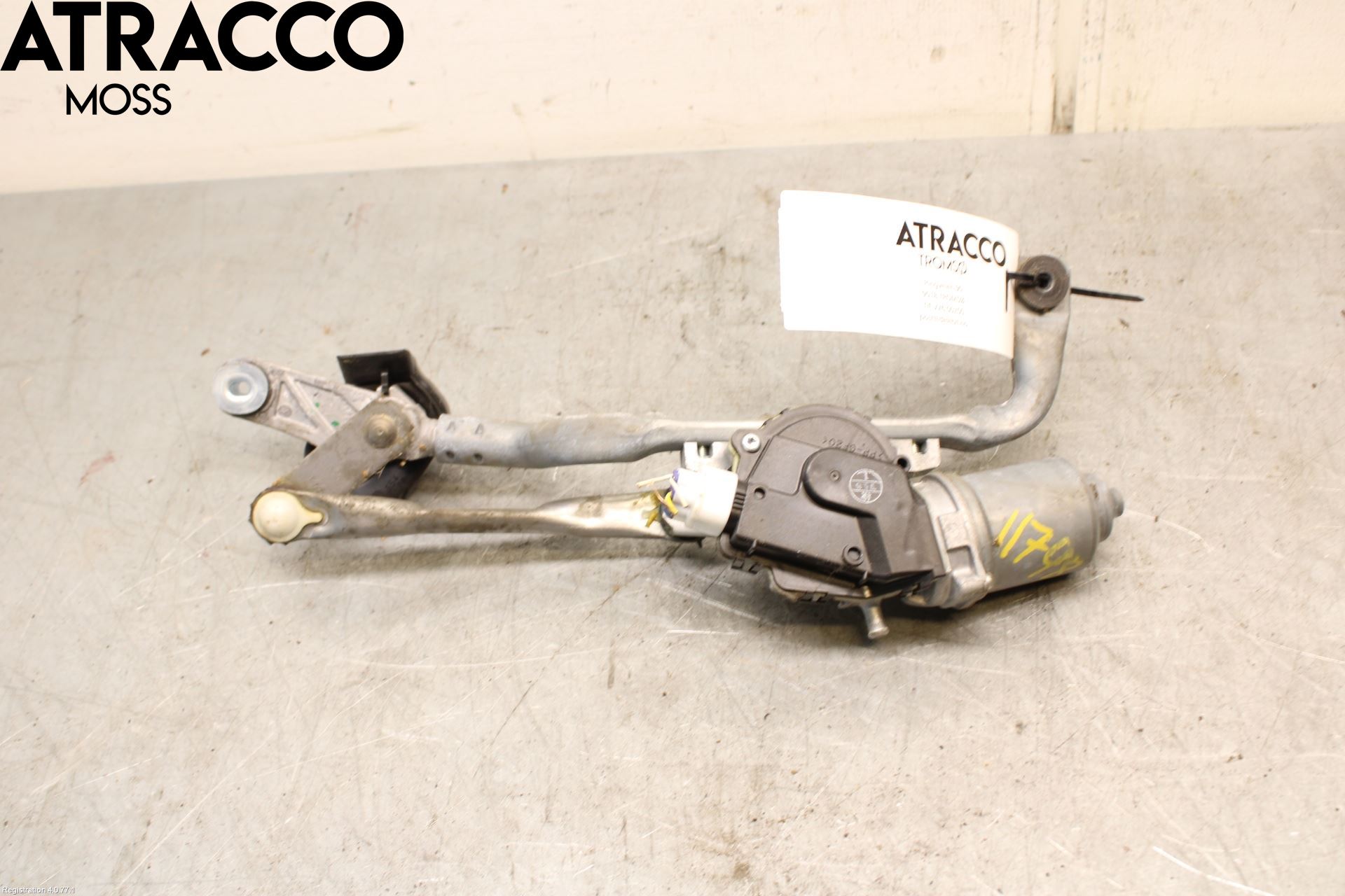 Toyota YARIS XP130 12-14 Viskermotor Frontrute