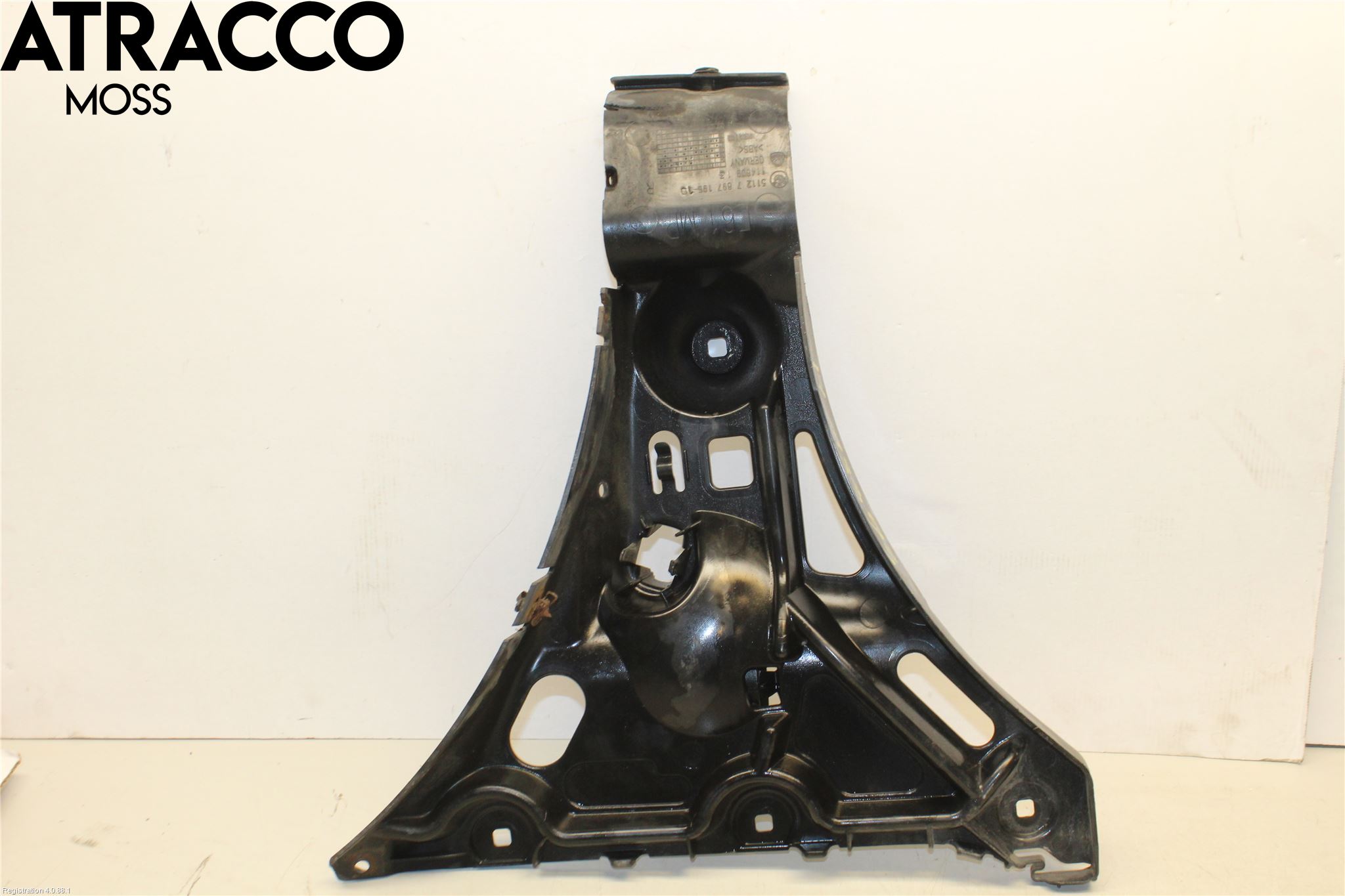 BMW 5 E60/61 Sed/Tou 02-10 Baklykt Feste På Luke