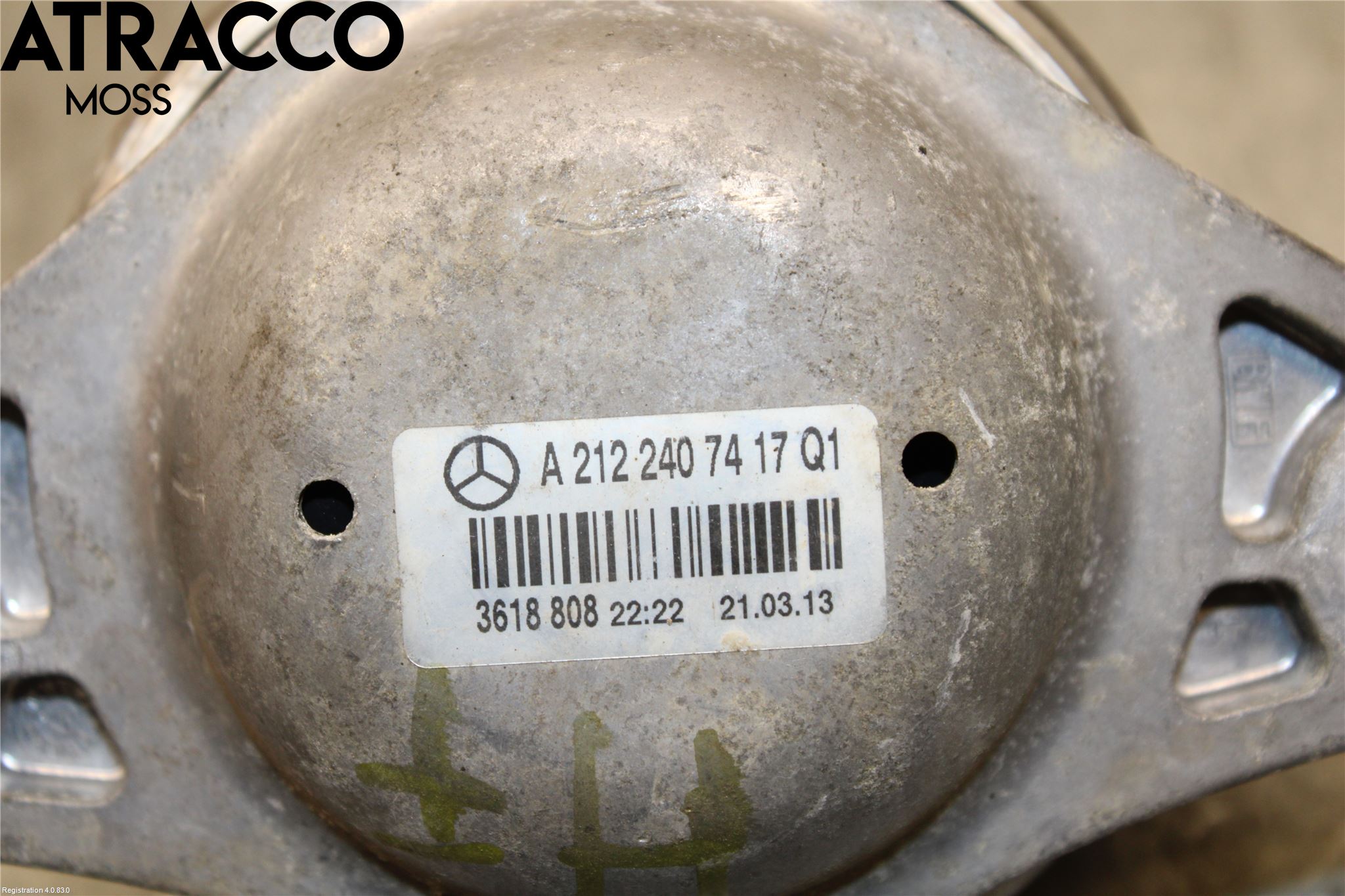 Mercedes-Benz MB E-KLASS (W212) 09-16 Motor Feste Gummi