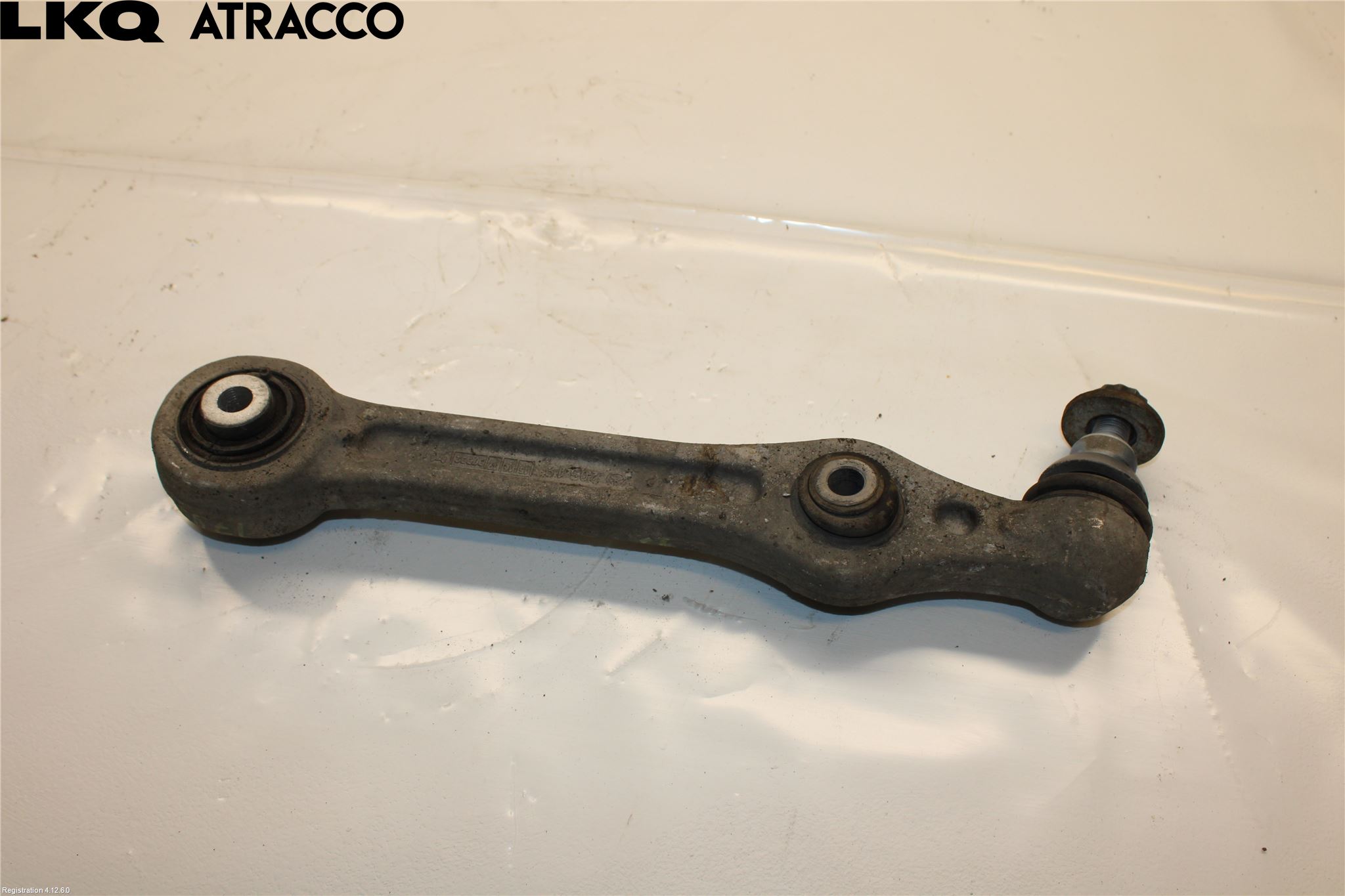 Mercedes-Benz MB C-KLASS (W205) 14-21 Bærearm Foran Venstre Nedre
