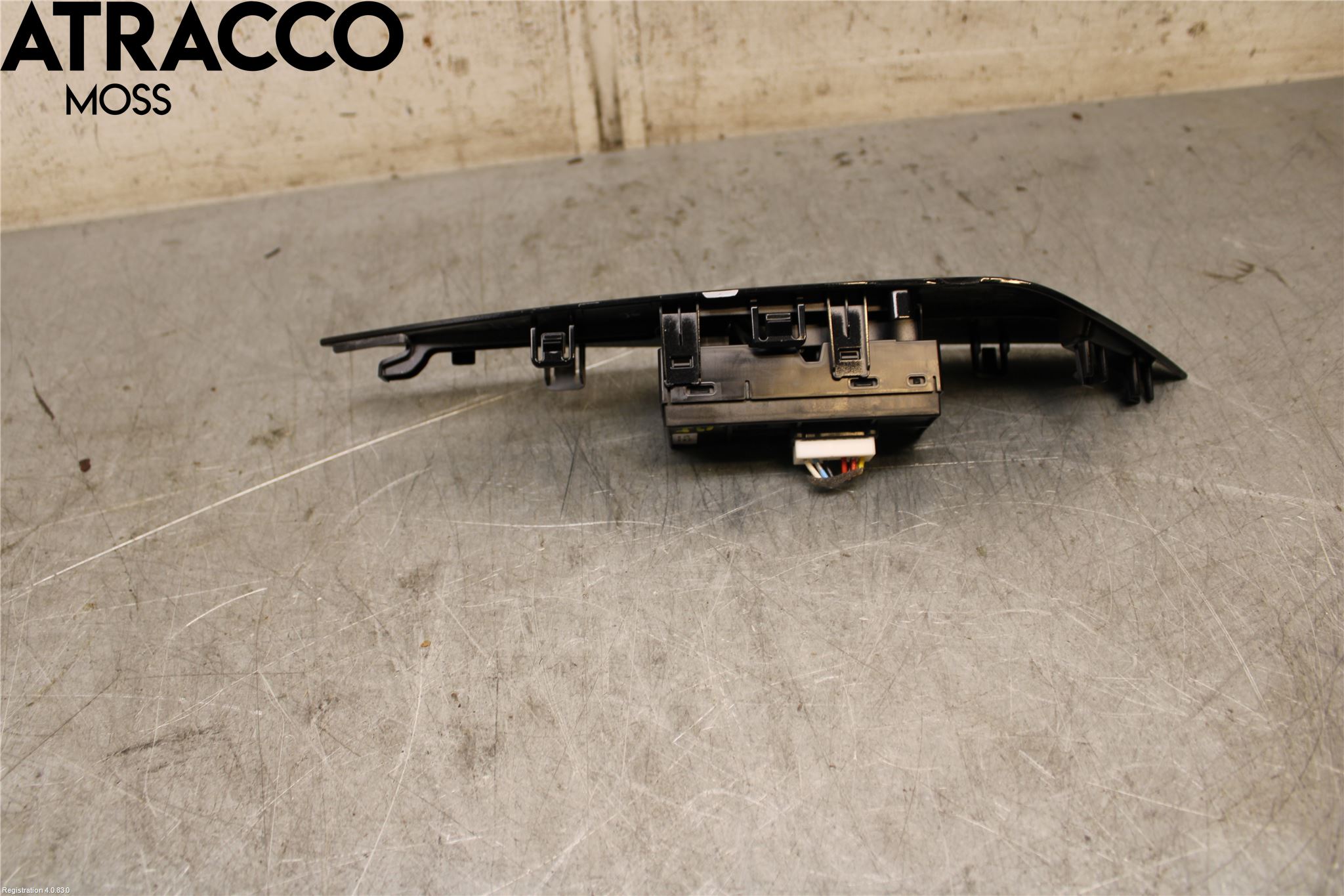 Nissan LEAF 11-17 Bryter Vindusheis