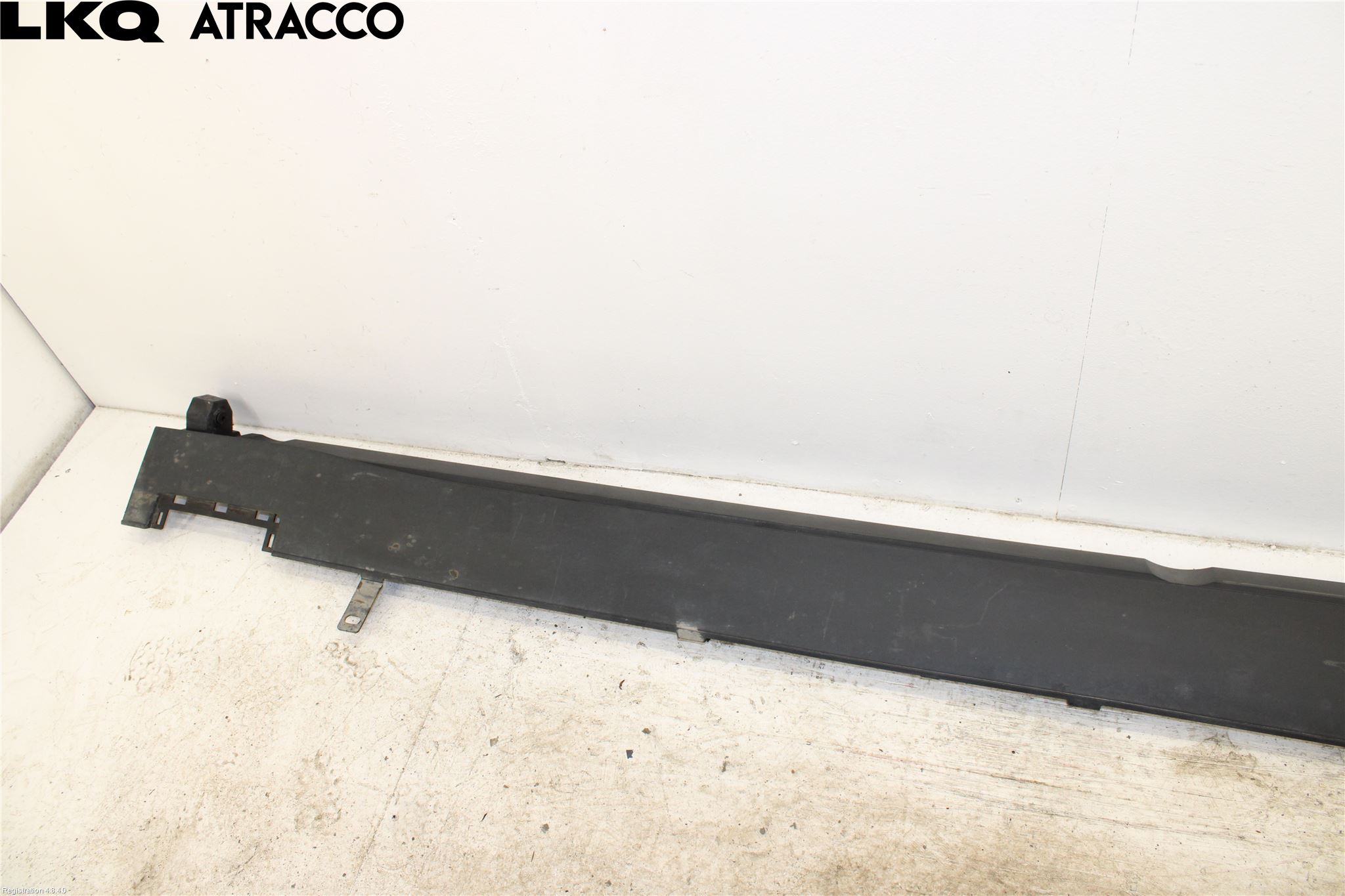 Jaguar I-PACE 18- Kanalskjørt Venstre