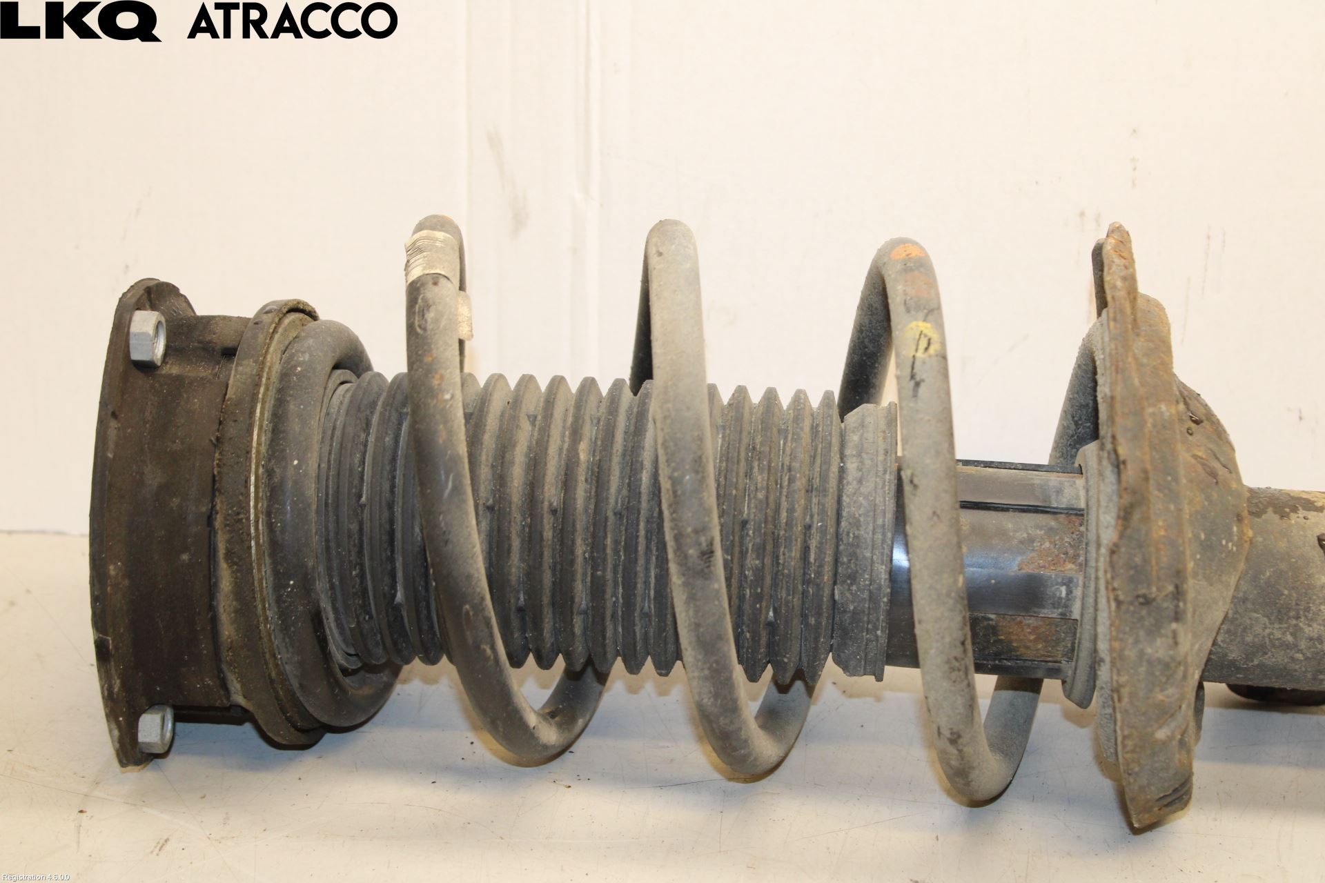 Volkswagen VW PASSAT 15-19 Fjærbein Foran Venstre