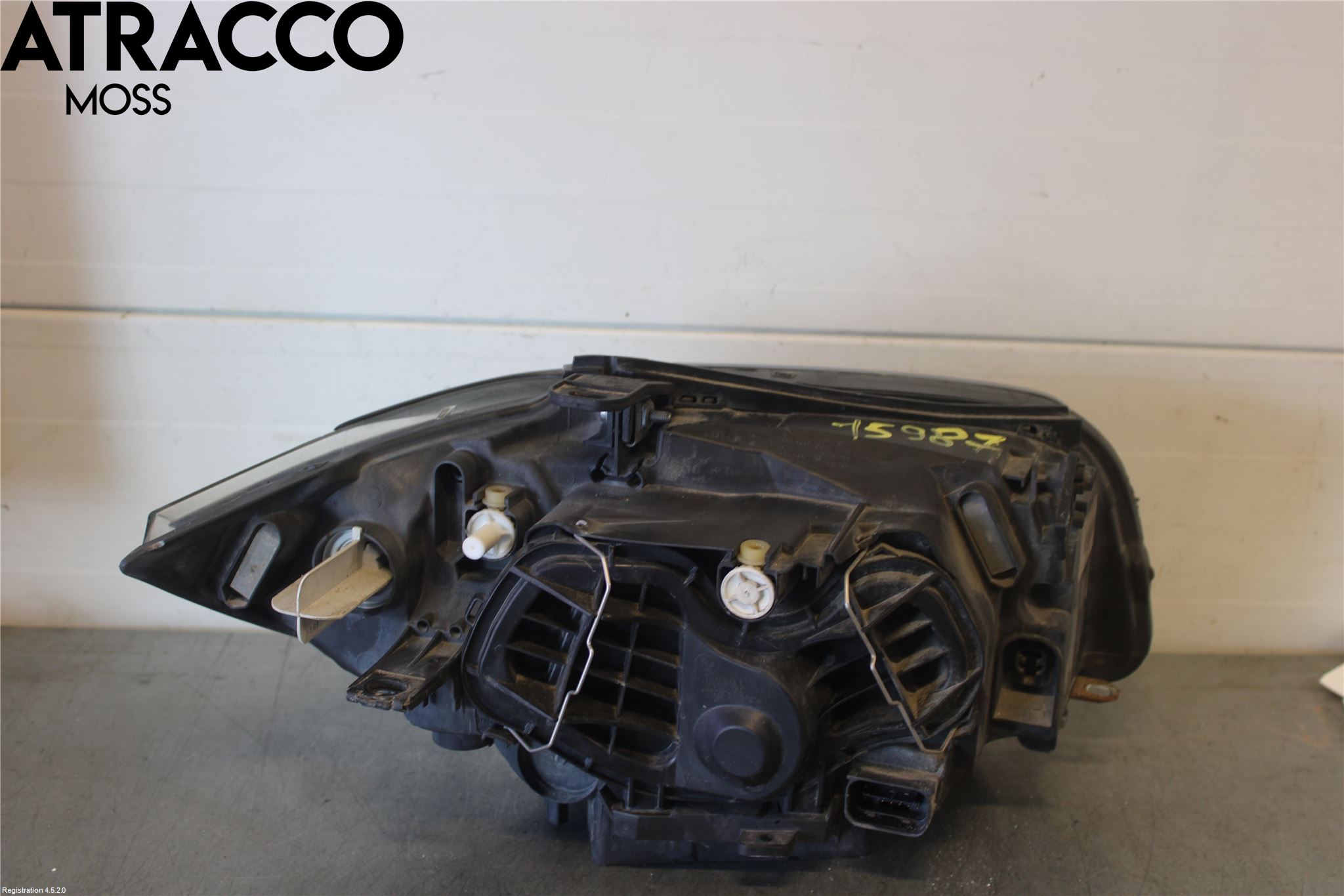 BMW 1 E87/81 5D/3D 03-11 Frontlykt Venstre