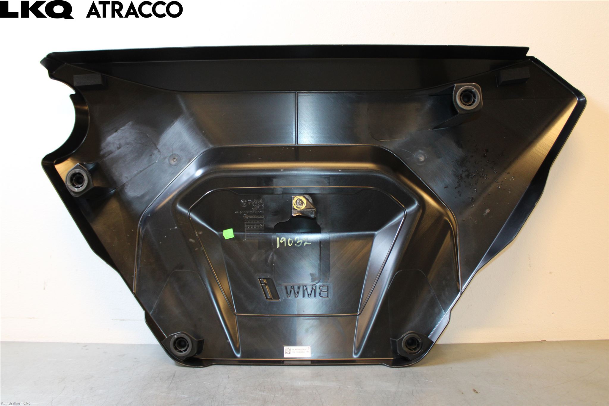 BMW X1/iX1 U11 23- Motor Deksel Over Motor