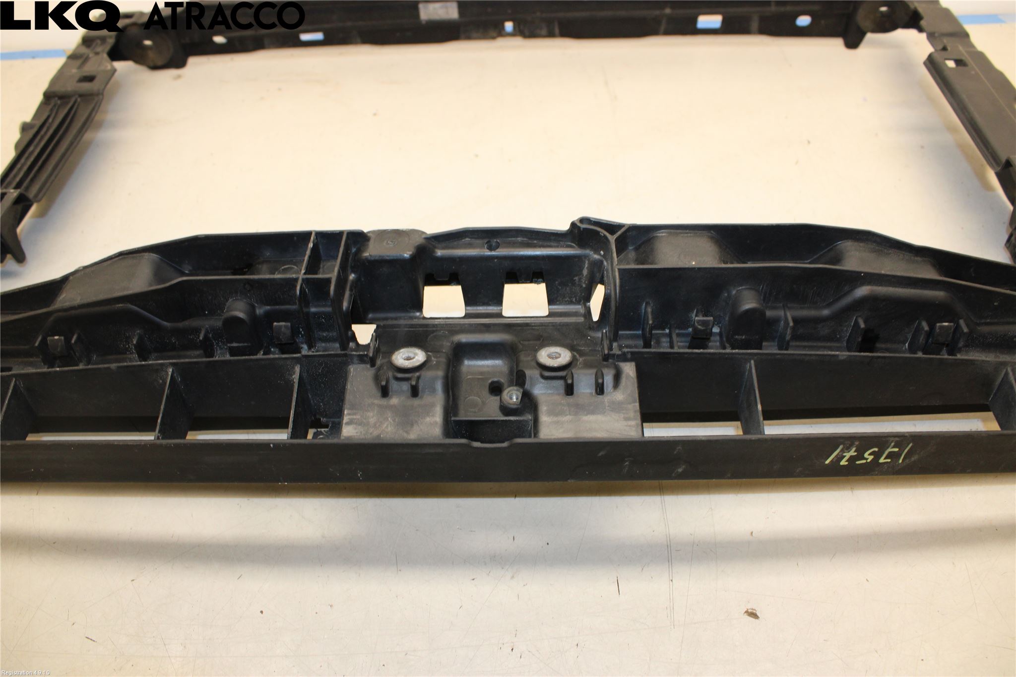 Volkswagen VW GOLF / E-GOLF VII 13-20 Radiator Feste - Ramme - Bjelk