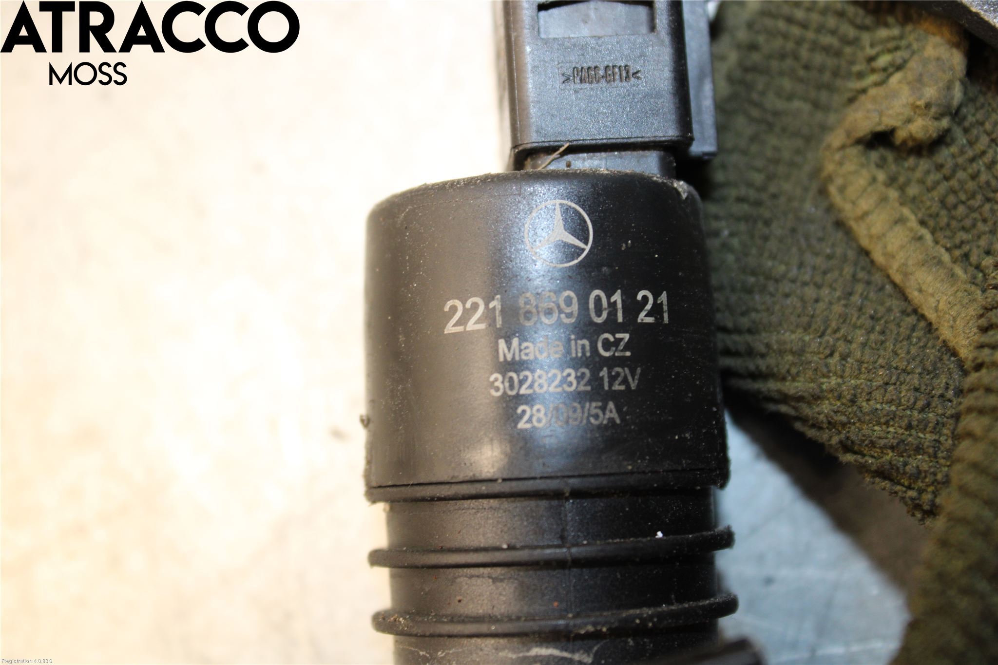 Mercedes-Benz MB E-KLASS (W212) 09-16 Spylerpumpe Frontrute