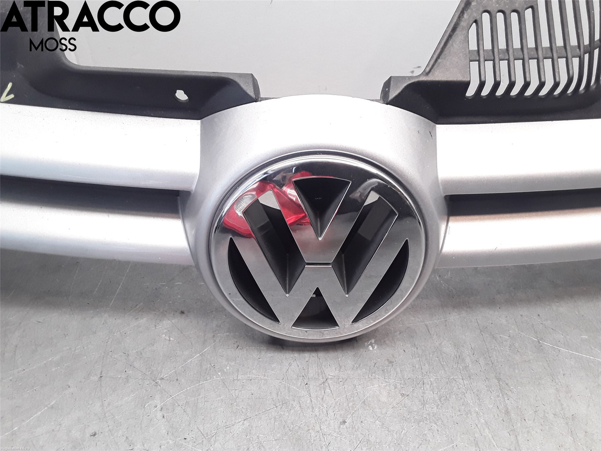 Volkswagen VW GOLF V 04-09 Grill Ramme