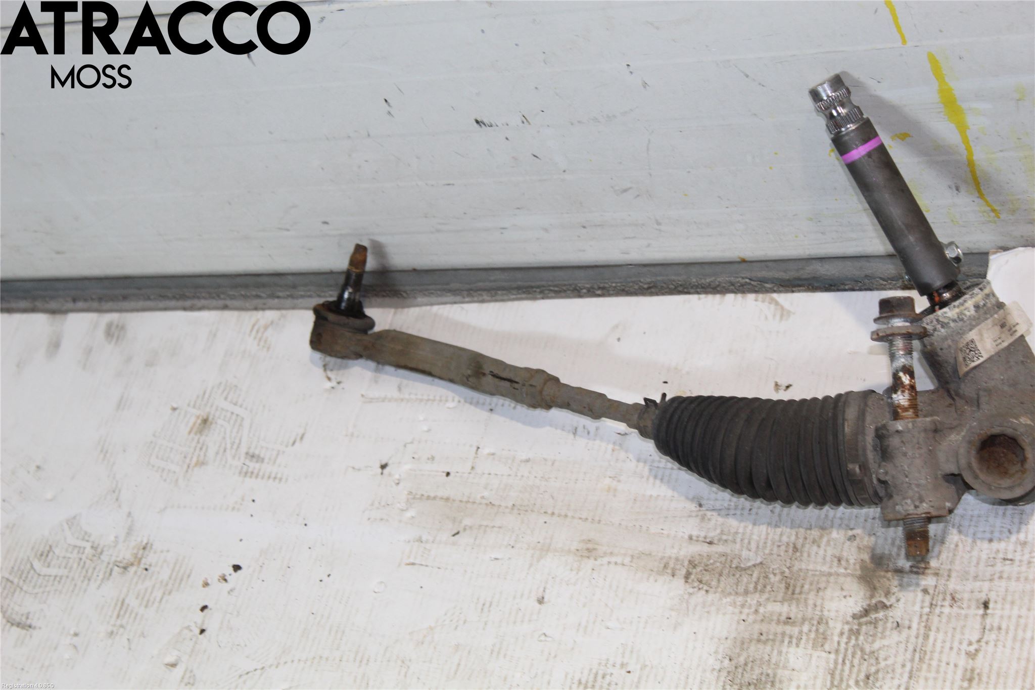 Nissan NV250 20-22 Servo Snekke - Tannstang