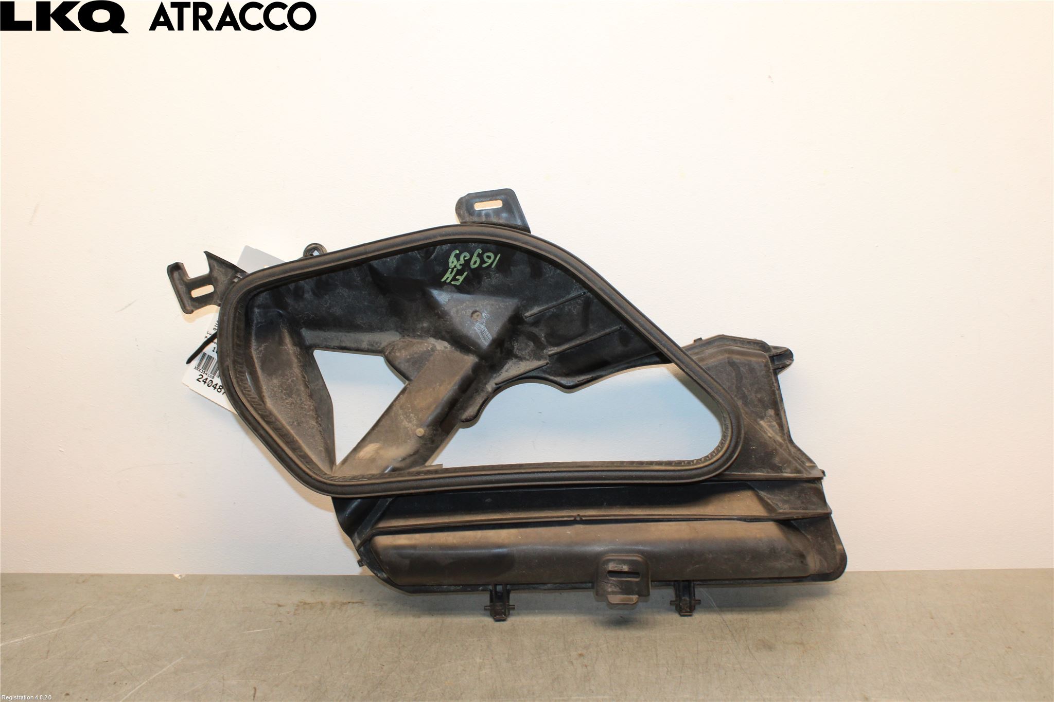 Porsche TAYCAN 20- Luftstyring Front