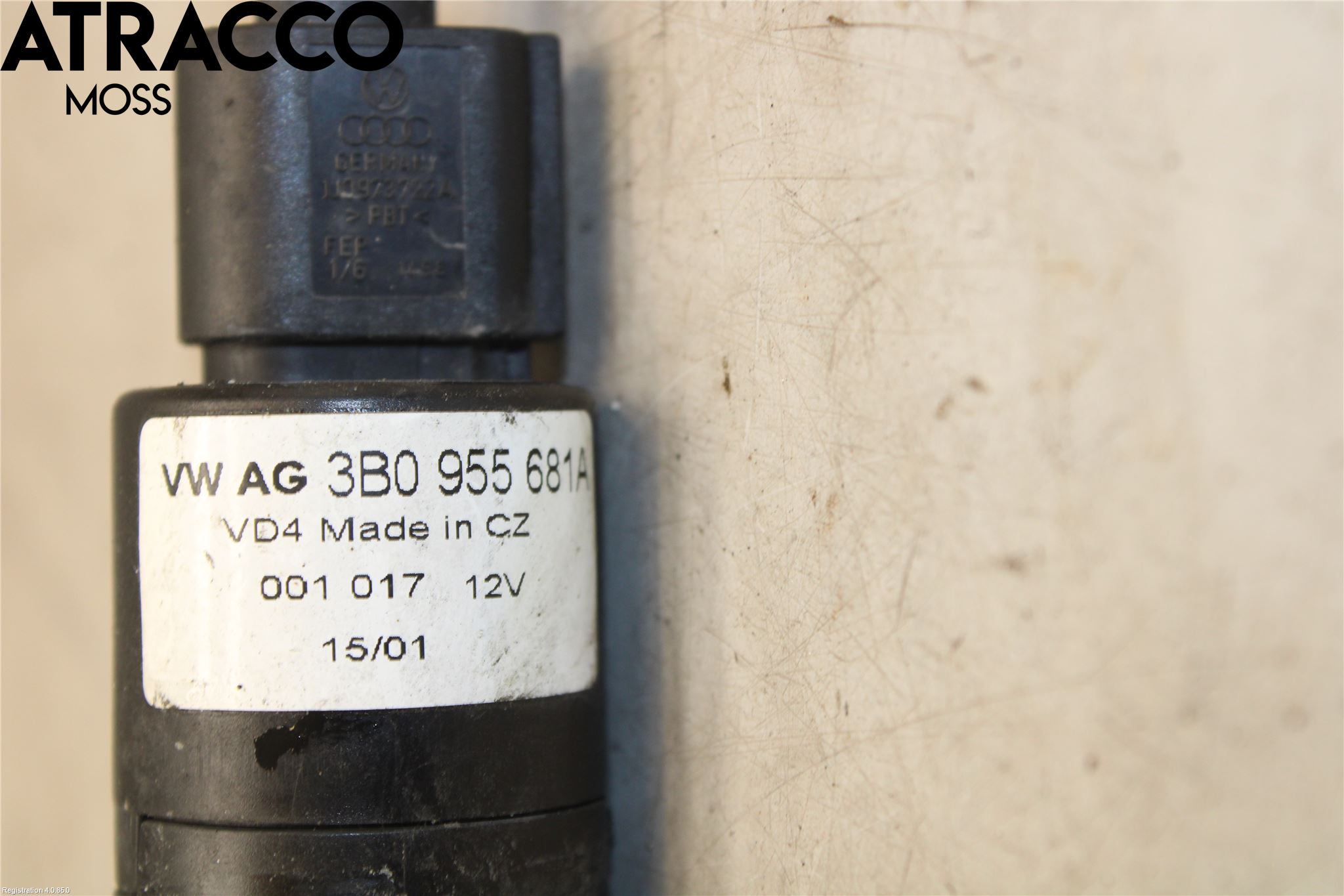 Volkswagen VW PASSAT 01-05 Spylerpumpe Frontrute