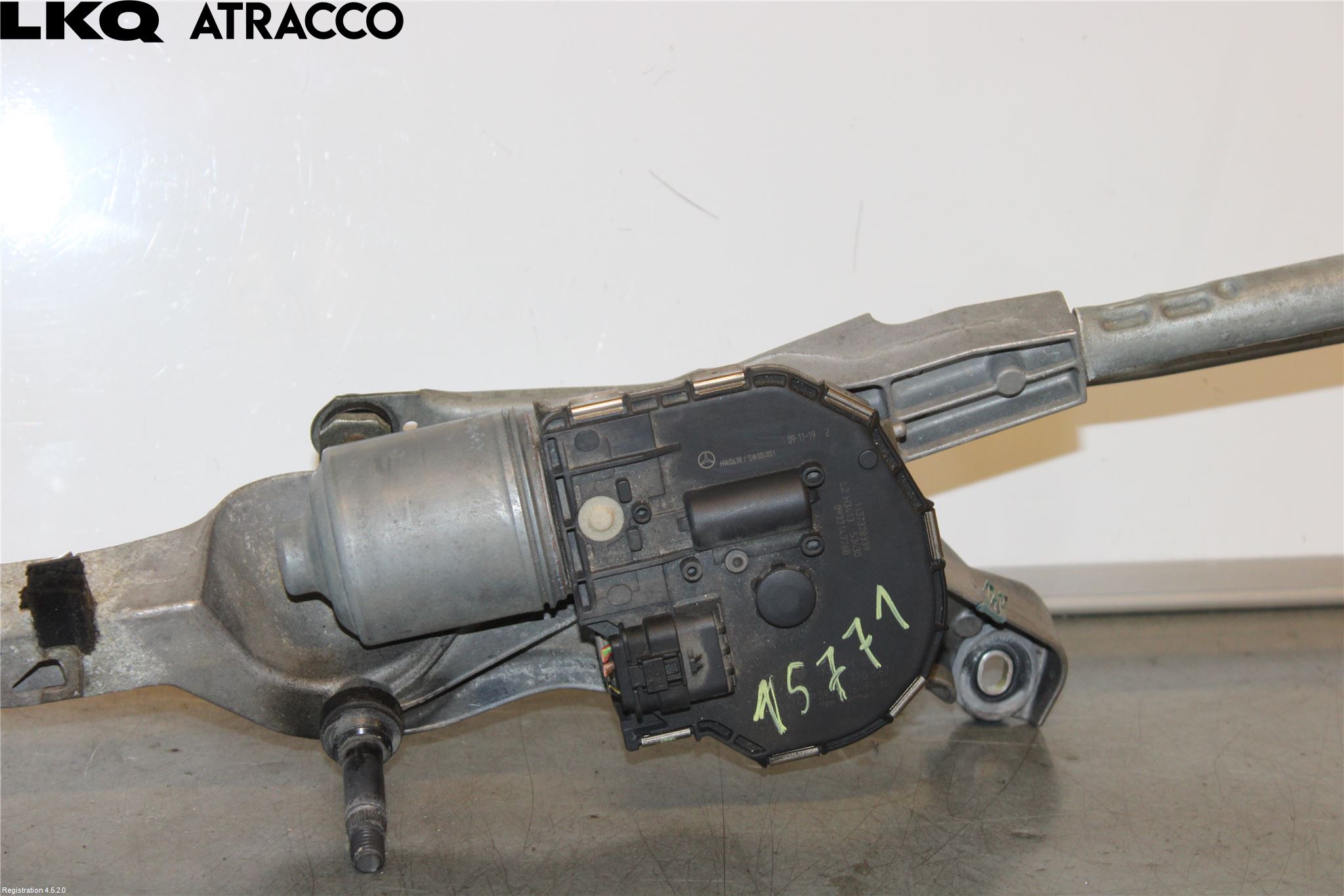 Mercedes-Benz MB E-KLASS (W212) 09-16 Viskermotor Frontrute