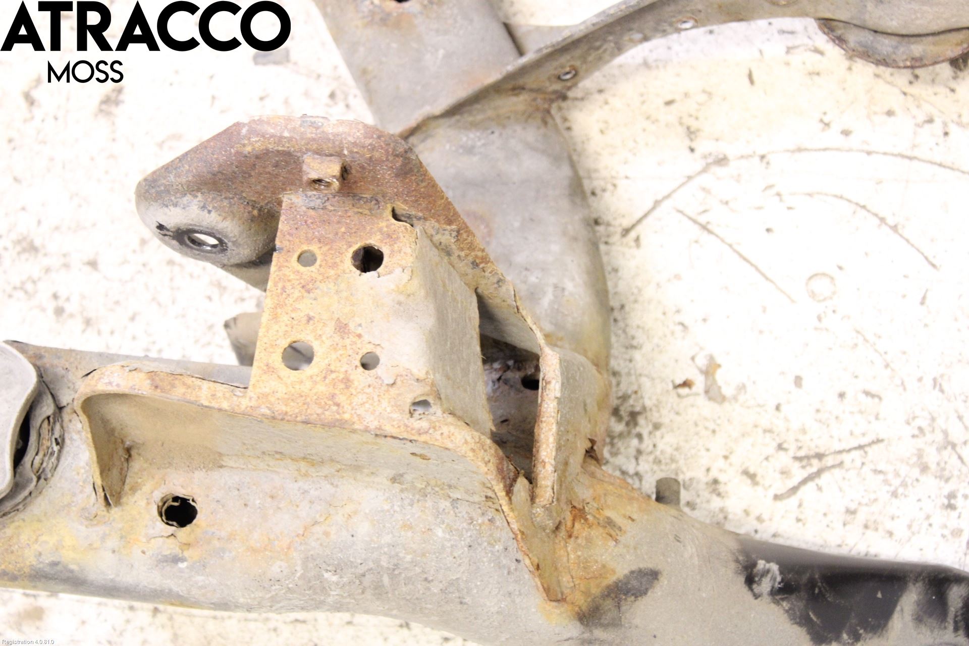 Skoda SUPERB 16-24 Bakaksel Feste Travers-Ramme