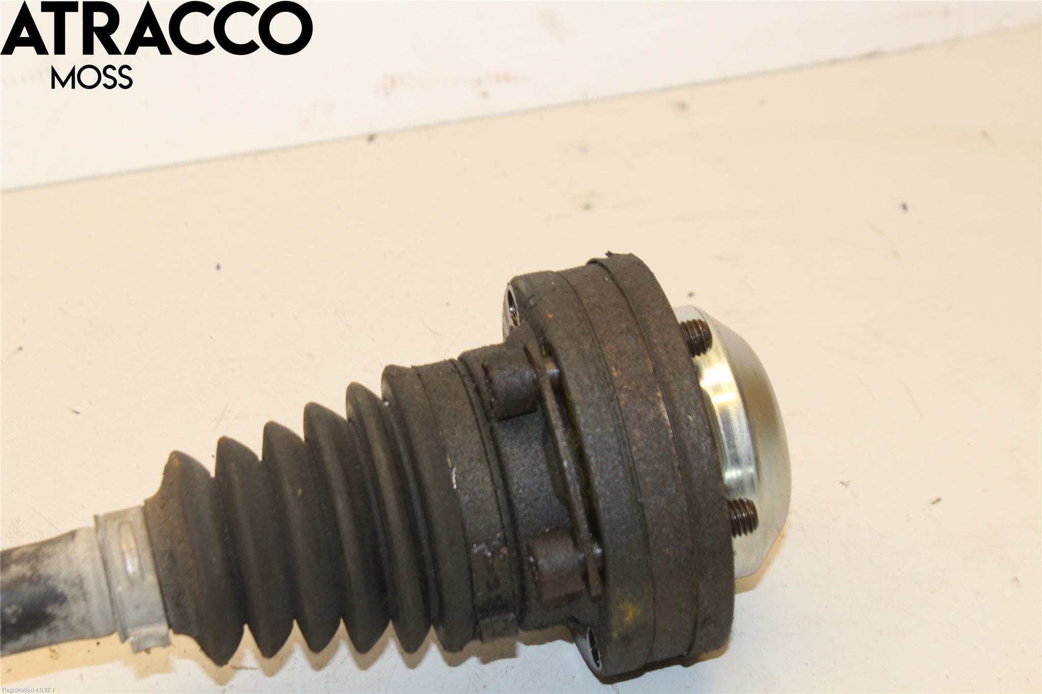 Volkswagen VW TRANSP/CARAVELLE (T5) 04-15 Drivaksel Foran Kompl Venstre