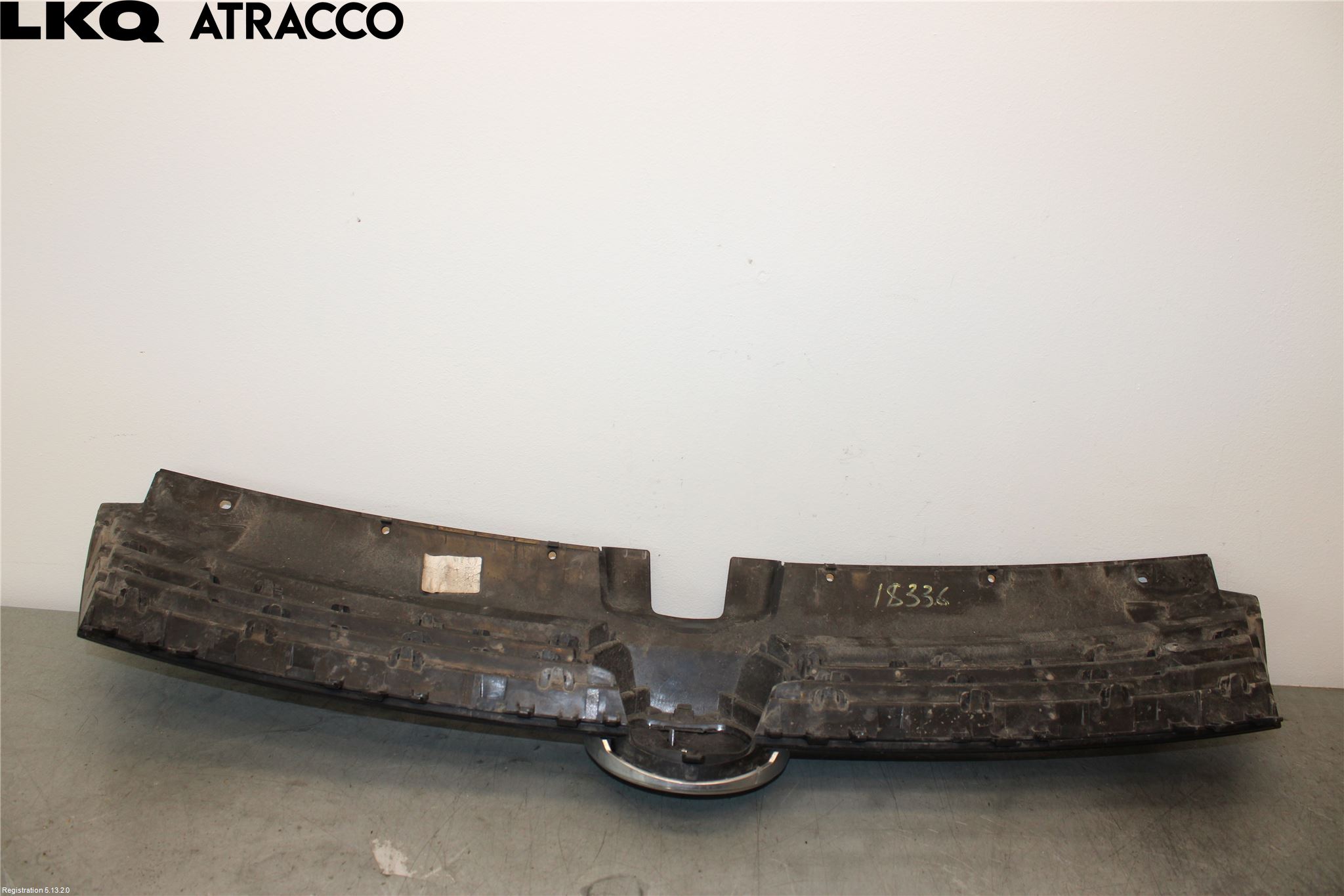 Volkswagen VW GOLF / E-GOLF VII 13-20 Grill Komplett