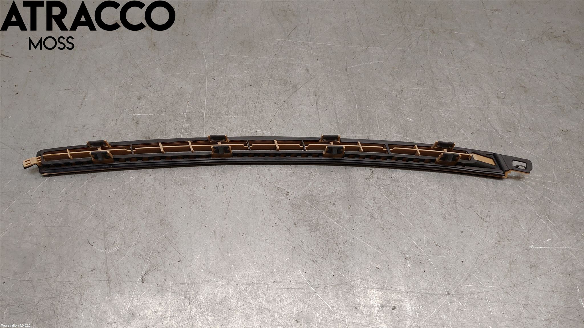 Porsche PANAMERA 09- Dashbord Kanal - Dyse