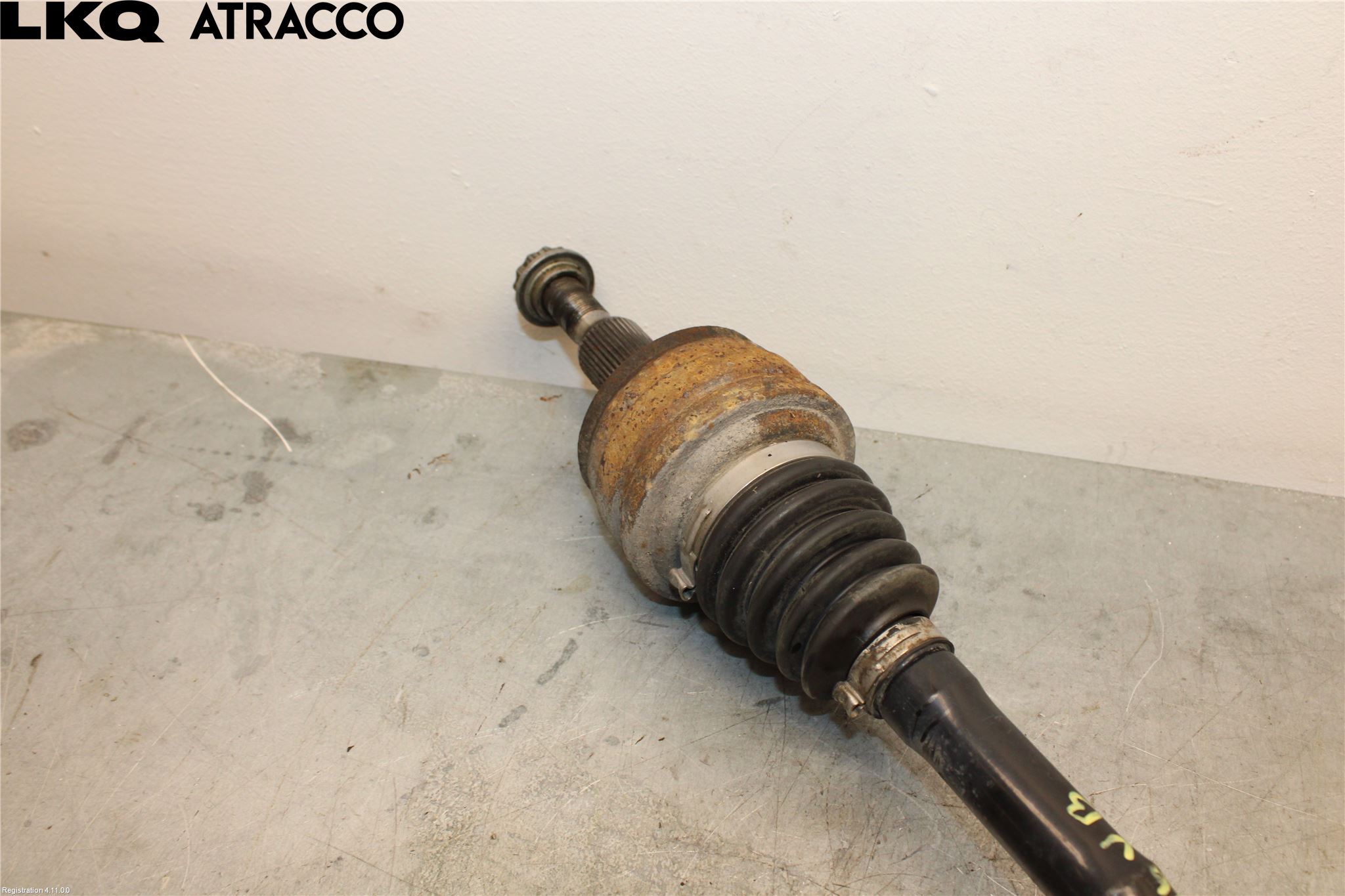 Volkswagen VW TRANSP/CARAVELLE (T5) 04-15 Drivaksel Bak Kompl Venstre