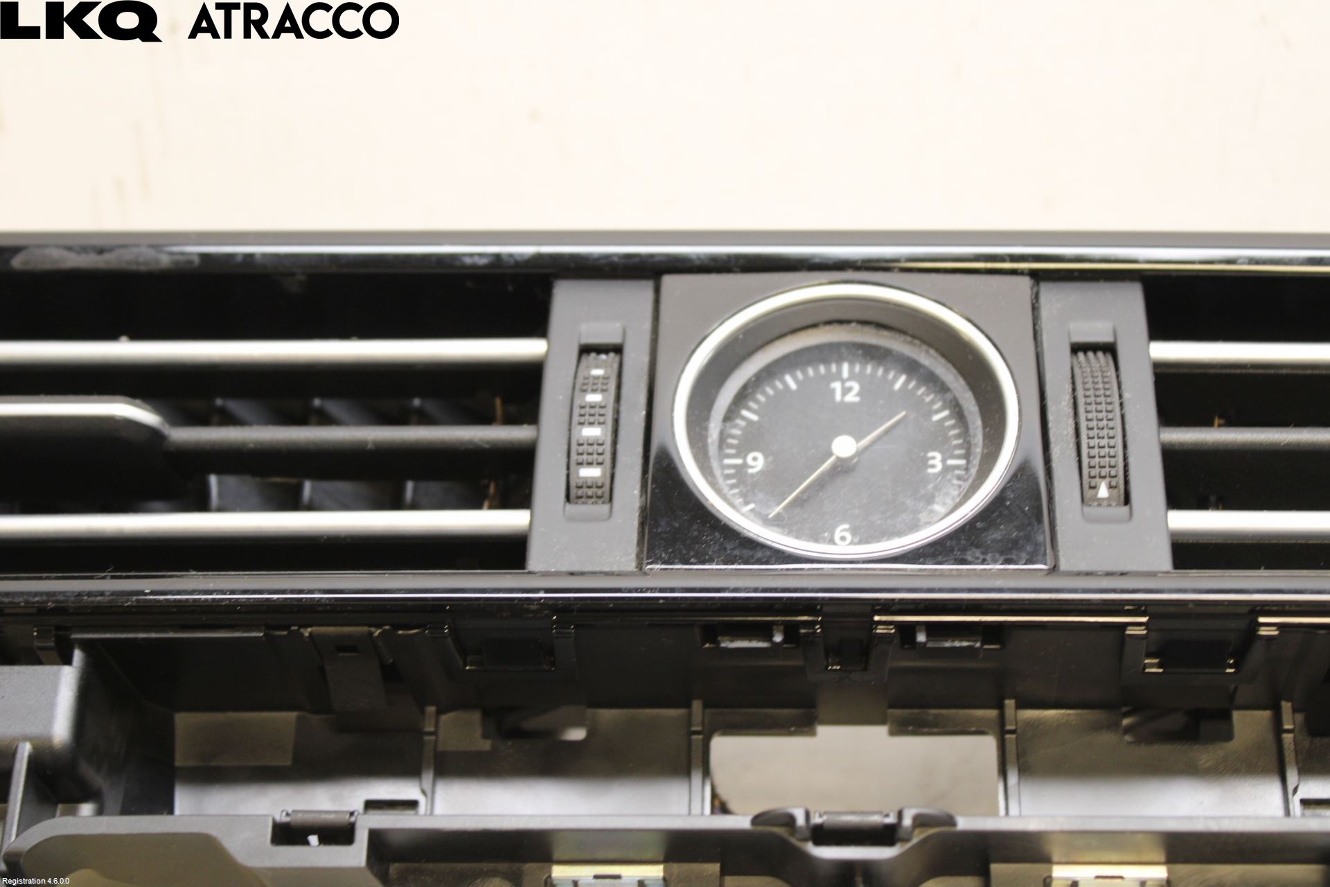 Volkswagen VW PASSAT 15-19 Dashbord Kanal - Dyse