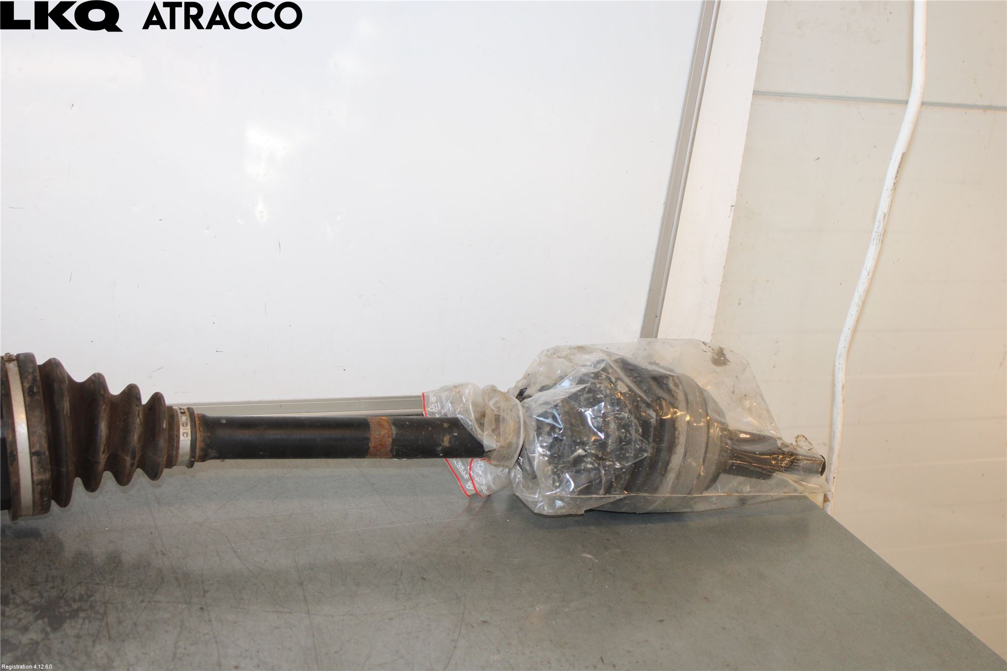 Volkswagen VW CRAFTER II / E-CRAFTER 17- Drivaksel Foran Kompl Høyre