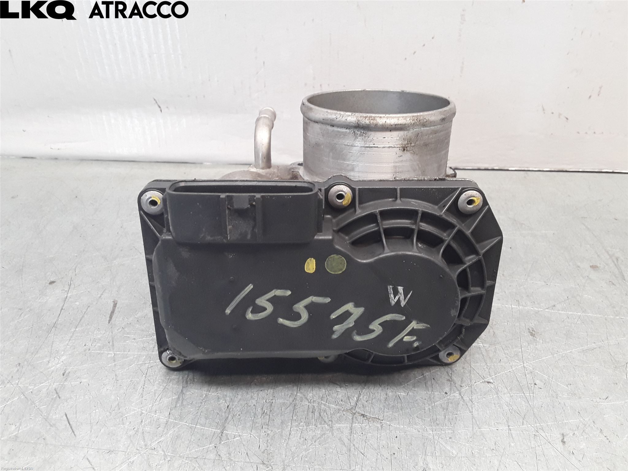 Toyota AVENSIS 09-15 Inns Spjeldhus