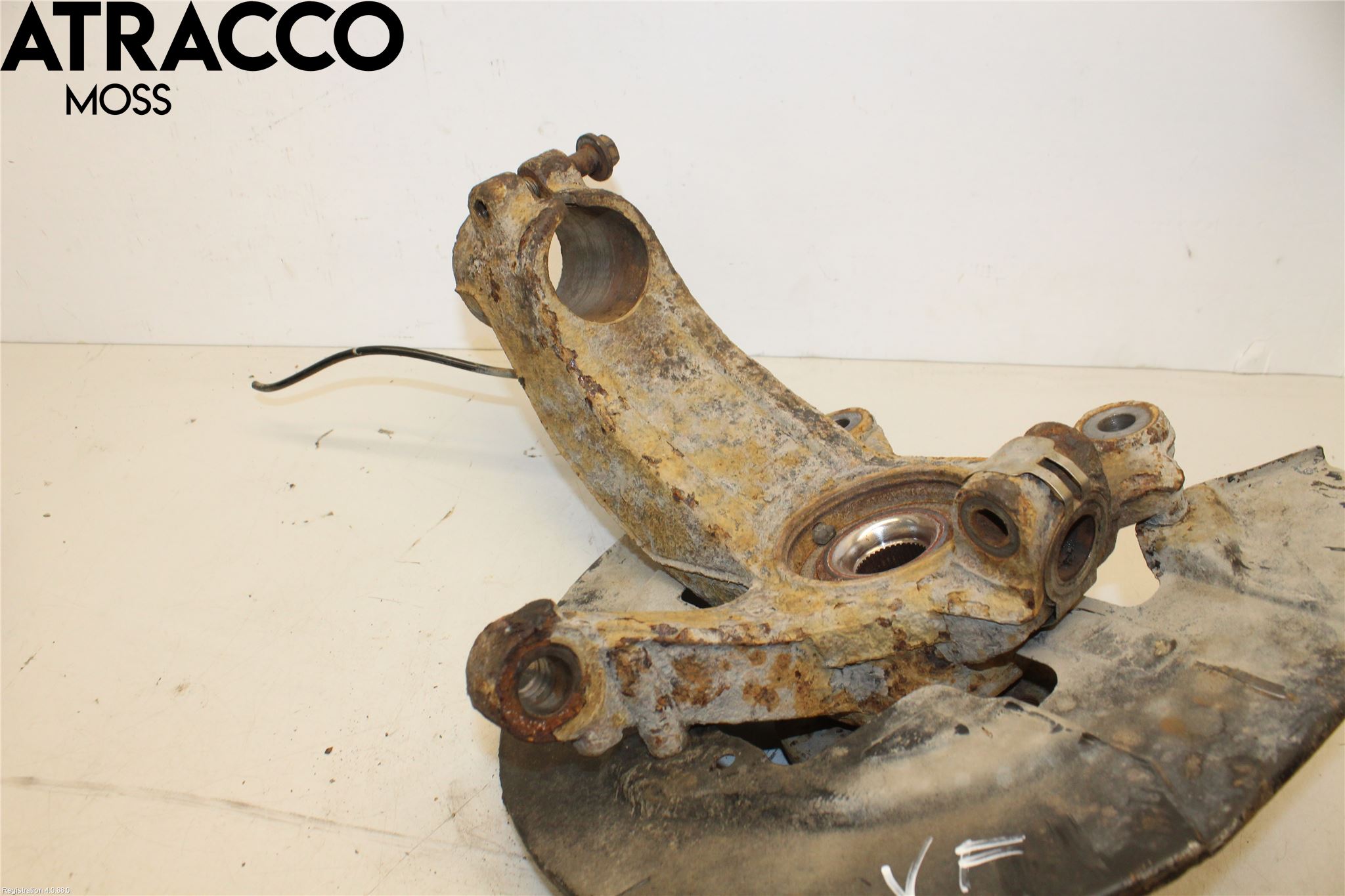 Volvo XC60 09-13 Spindel Vf