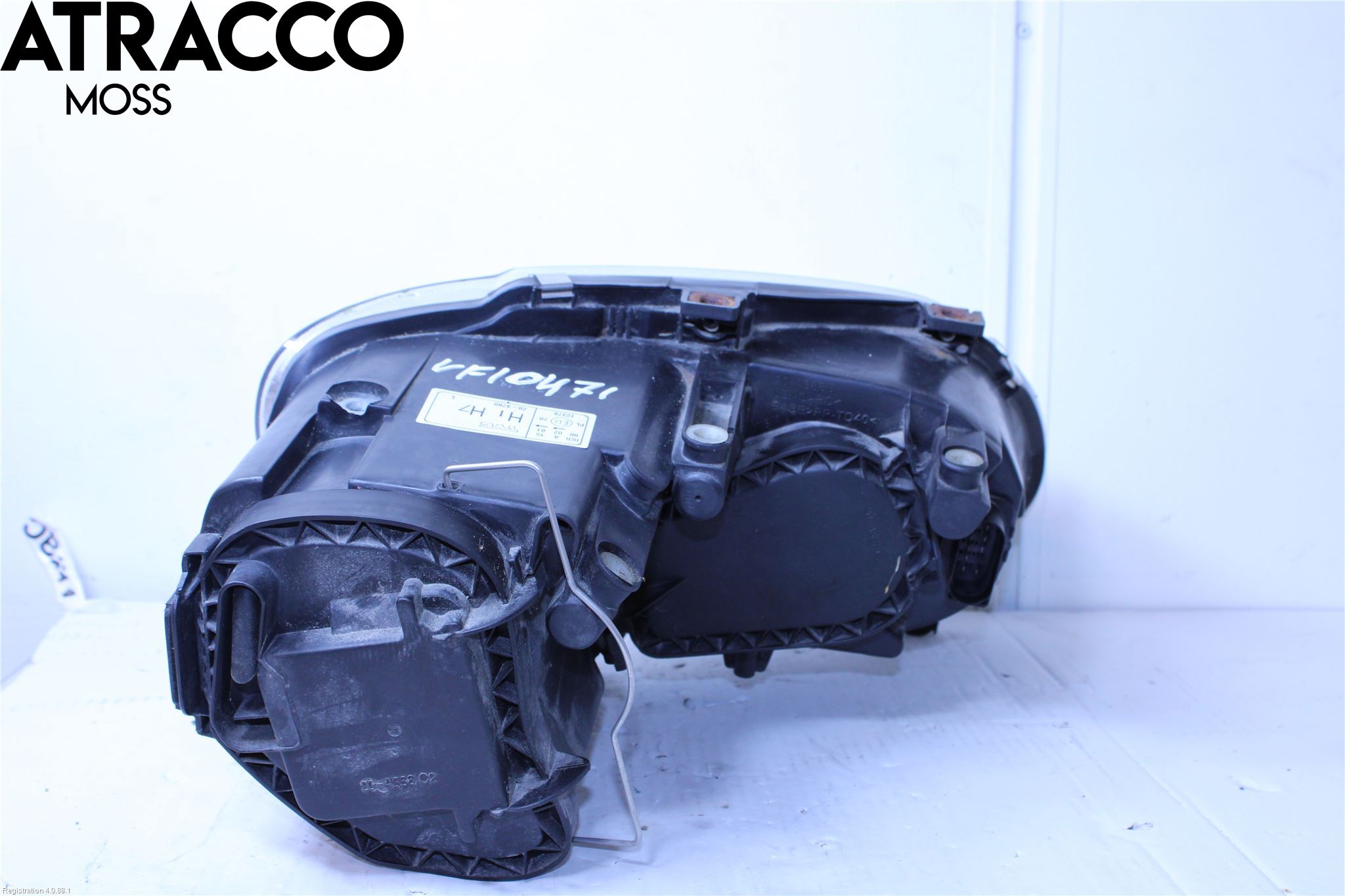 Volkswagen VW CADDY      04-10 Frontlykt Venstre