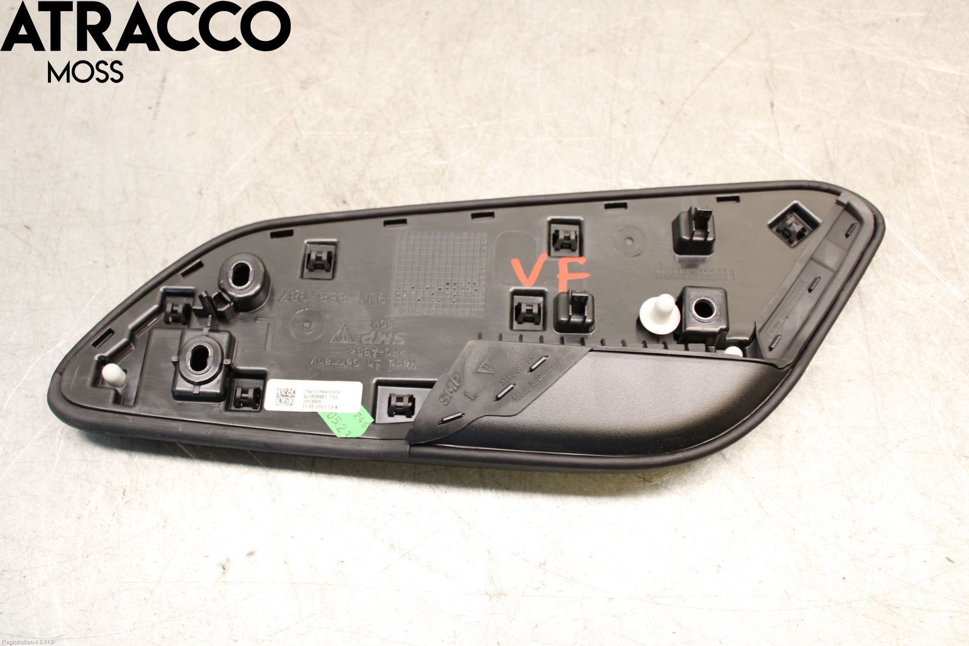 Porsche TAYCAN 20- Innr Sidetrekk-Deksel