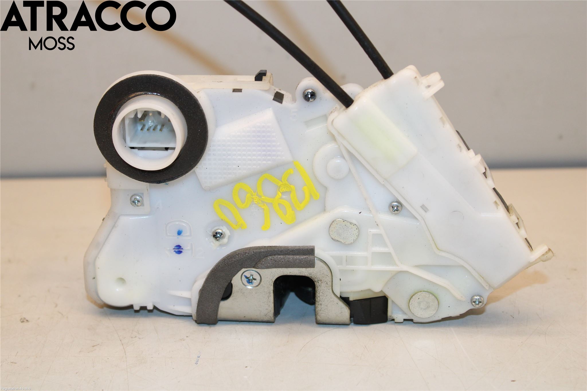 Toyota YARIS XP130 12-14 Dørlås - Låsekasse