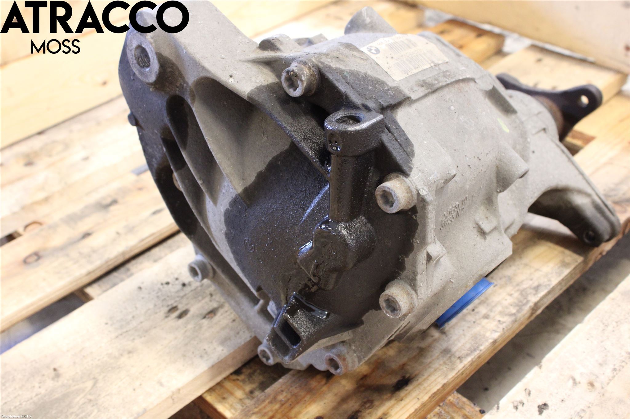 BMW 5 F10/F11/F18 09-17 Bakaksel Kardang Bak -Diff